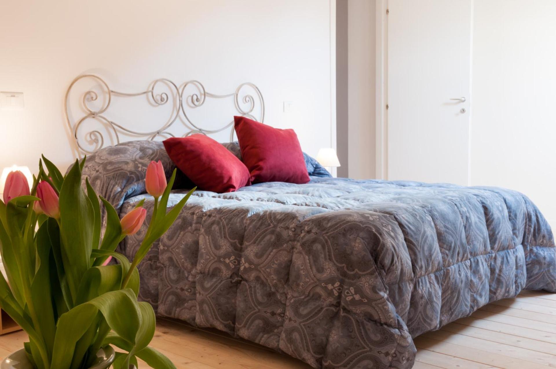 Quiet Home Terracina Apartments view 3