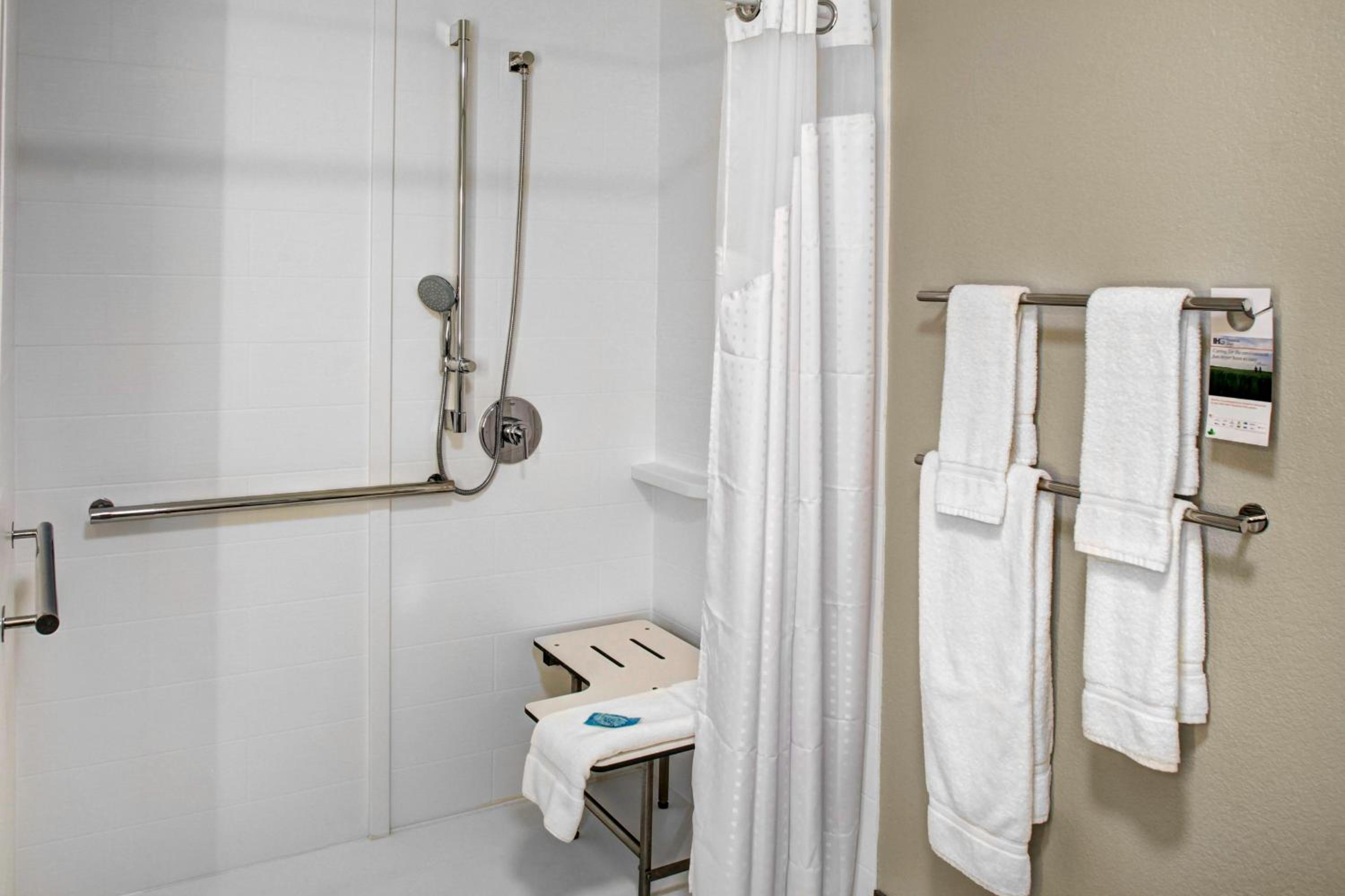 Holiday Inn Express & Suites Coldwater by IHG
