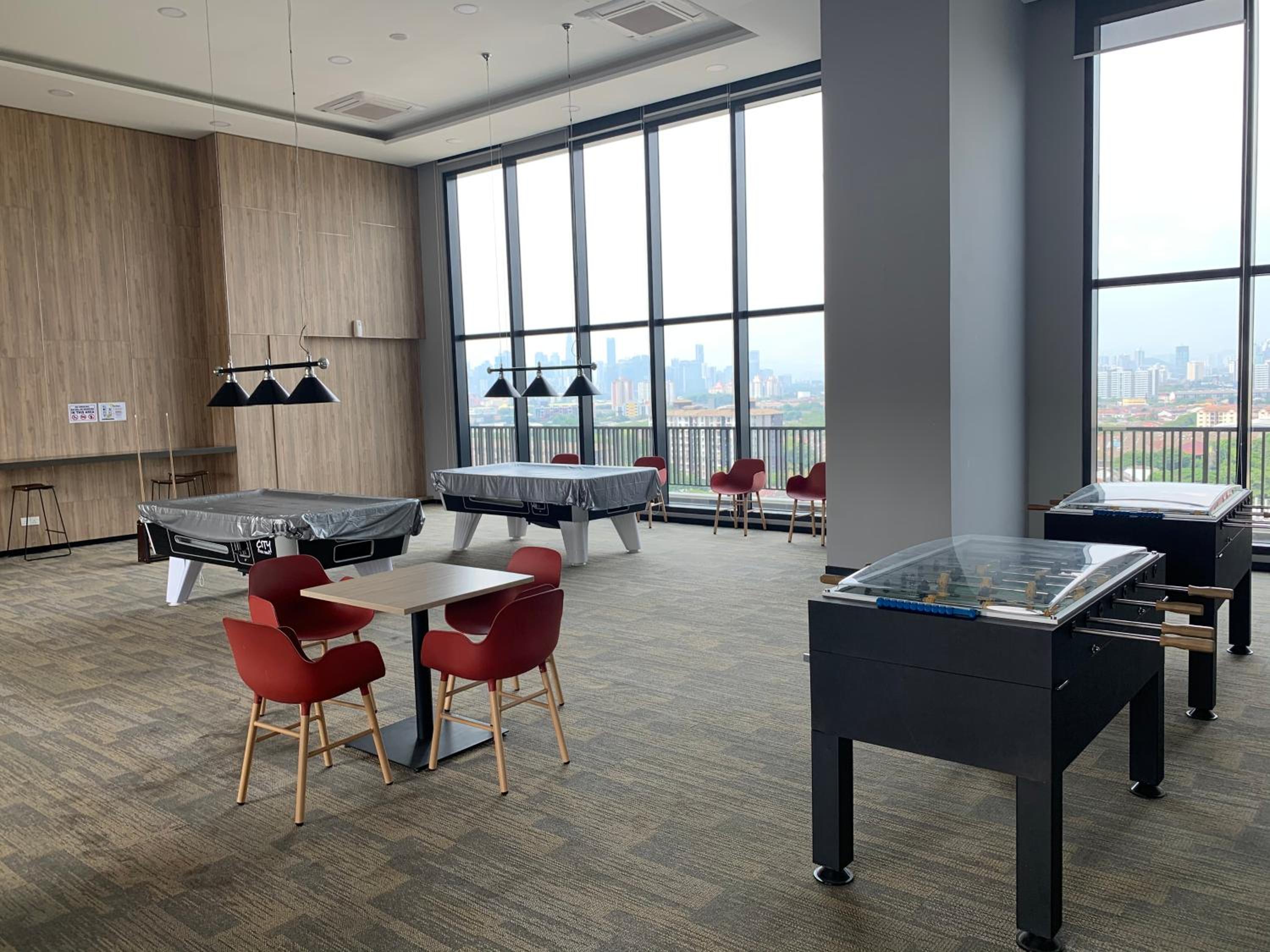 2 bedroom apartment at 28 Boulavard