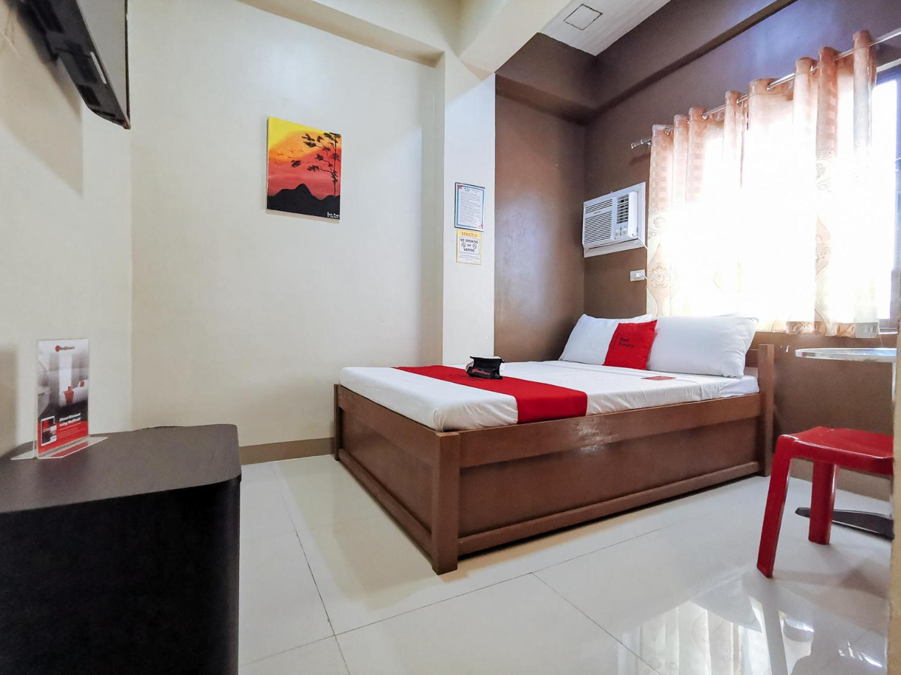 RedDoorz near Gaisano Mall Gensan view 3