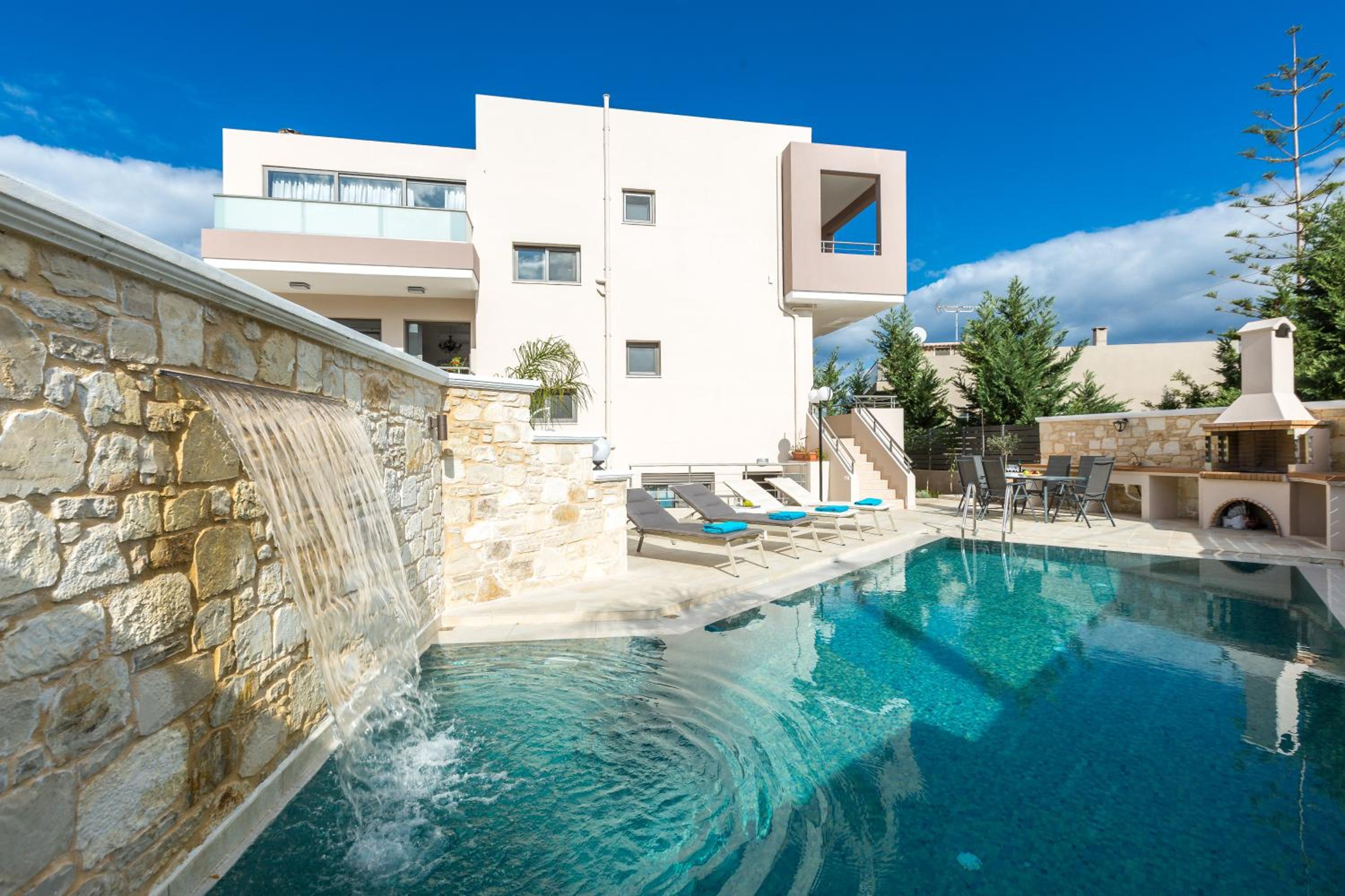 Peris Villa — photo 3