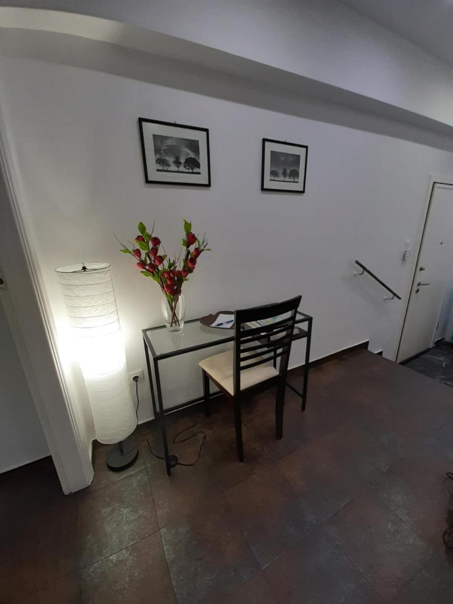 Glyfada Vacation Apt