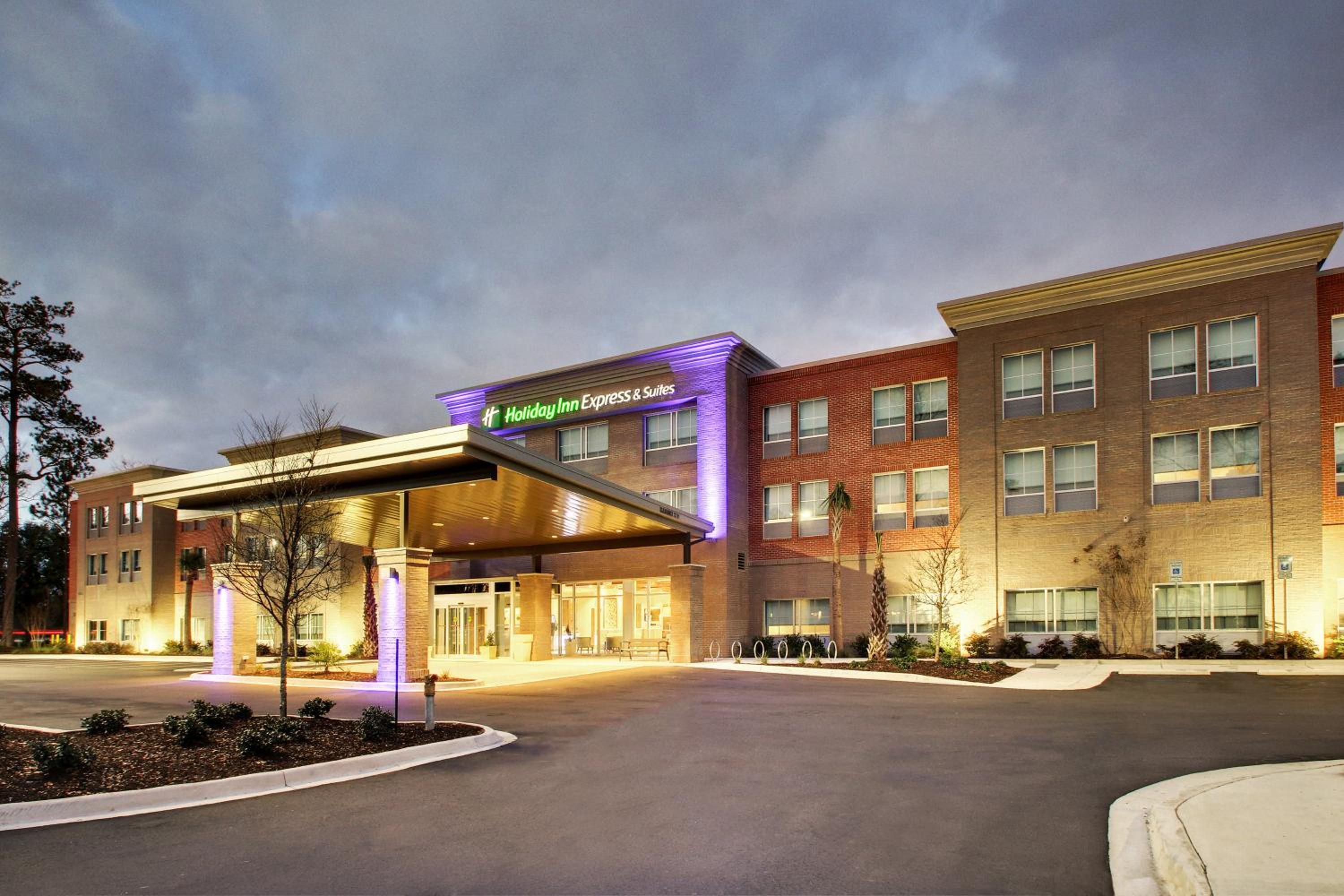 Hotel Holiday Inn Express & Suites Charleston Ne Mt Pleasant Us17 By Ihg
