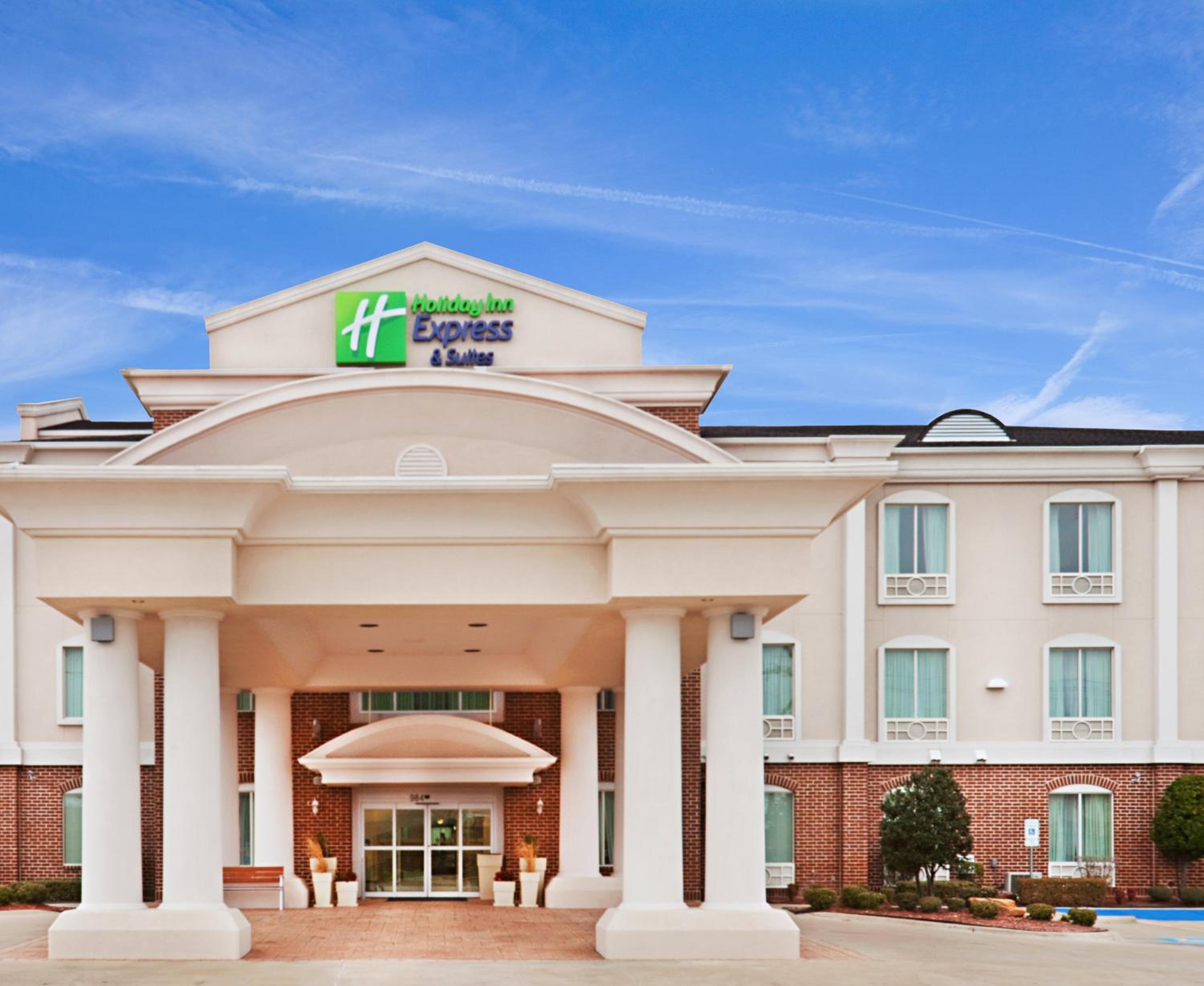 Dallas Vacations - Holiday Inn Express  Suites Waxahachie, an IHG Hotel - Property Image 1