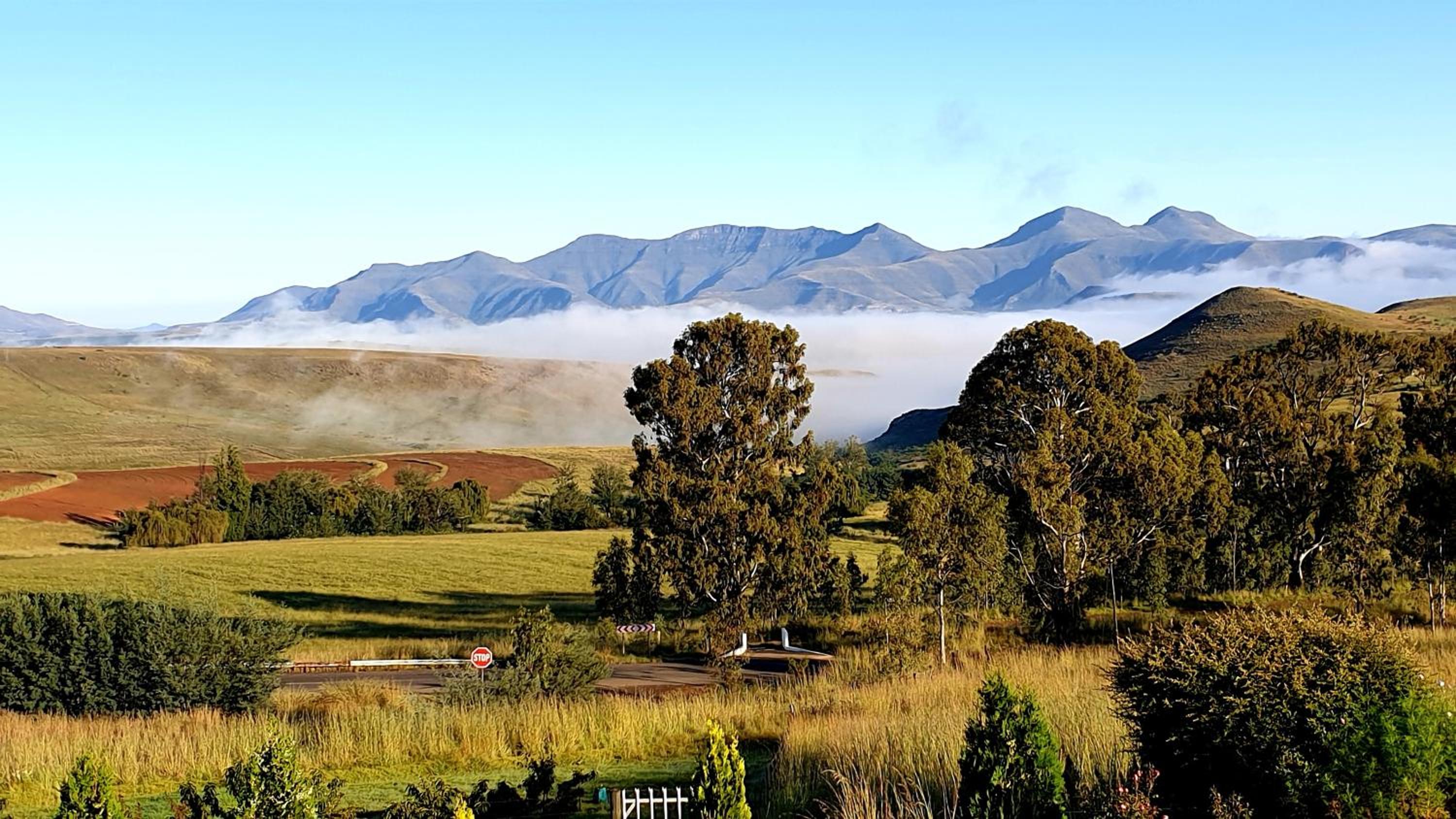 Thaba Lapeng Mountain Escape view 2