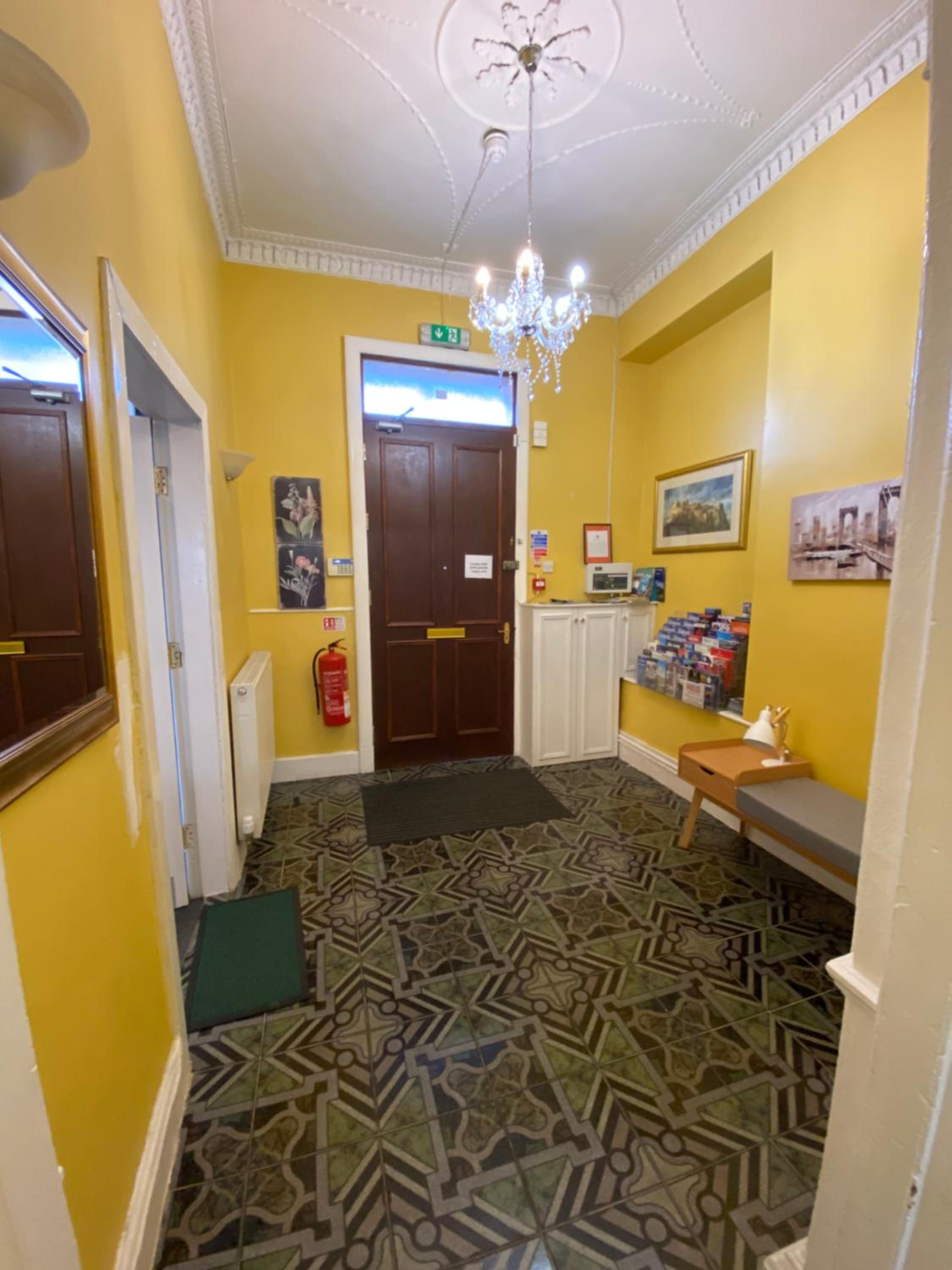 16 Pilrig Guest House