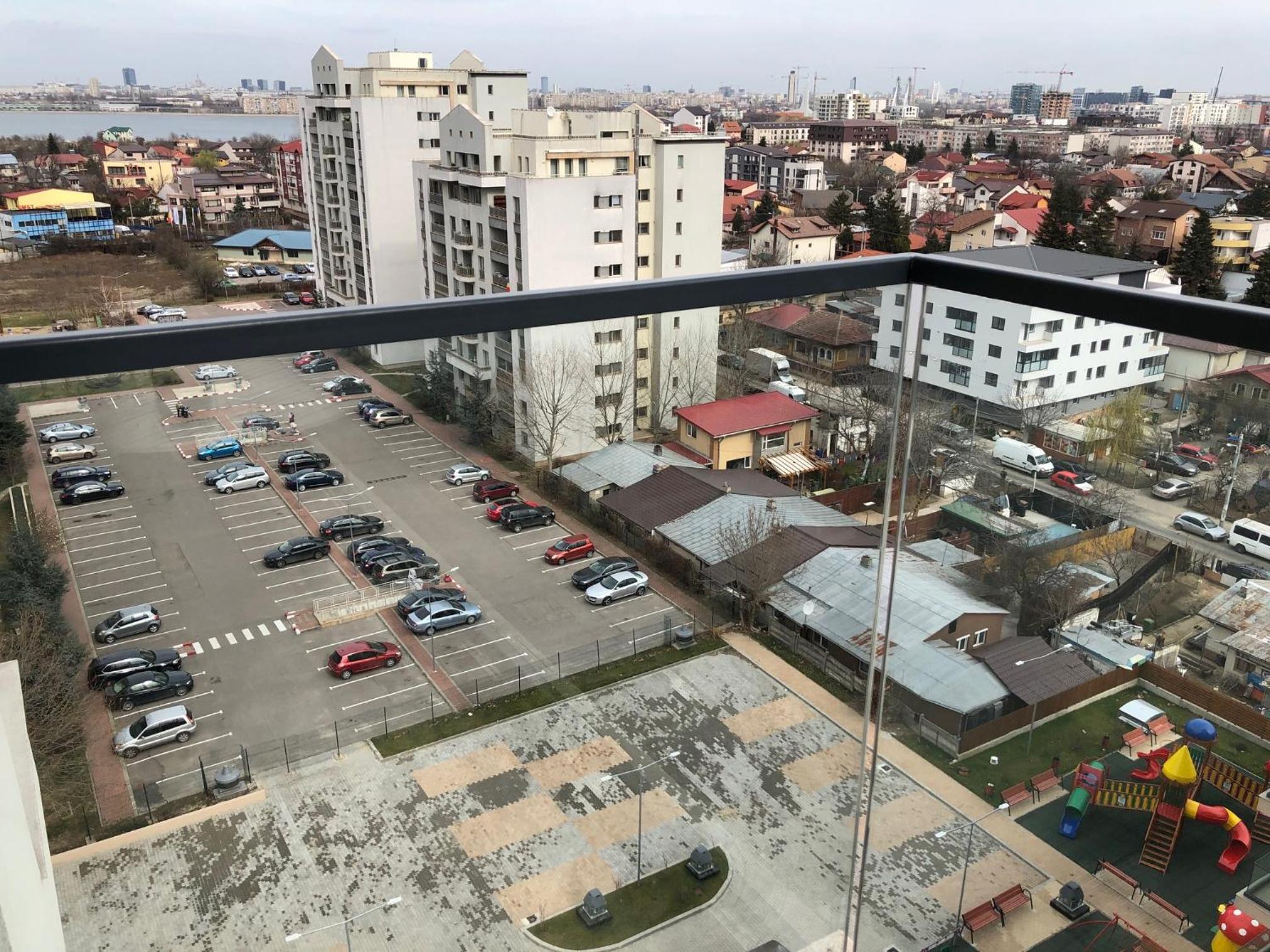 Luxury Westpark 2-Room Apartment Lakeview W5 view 3