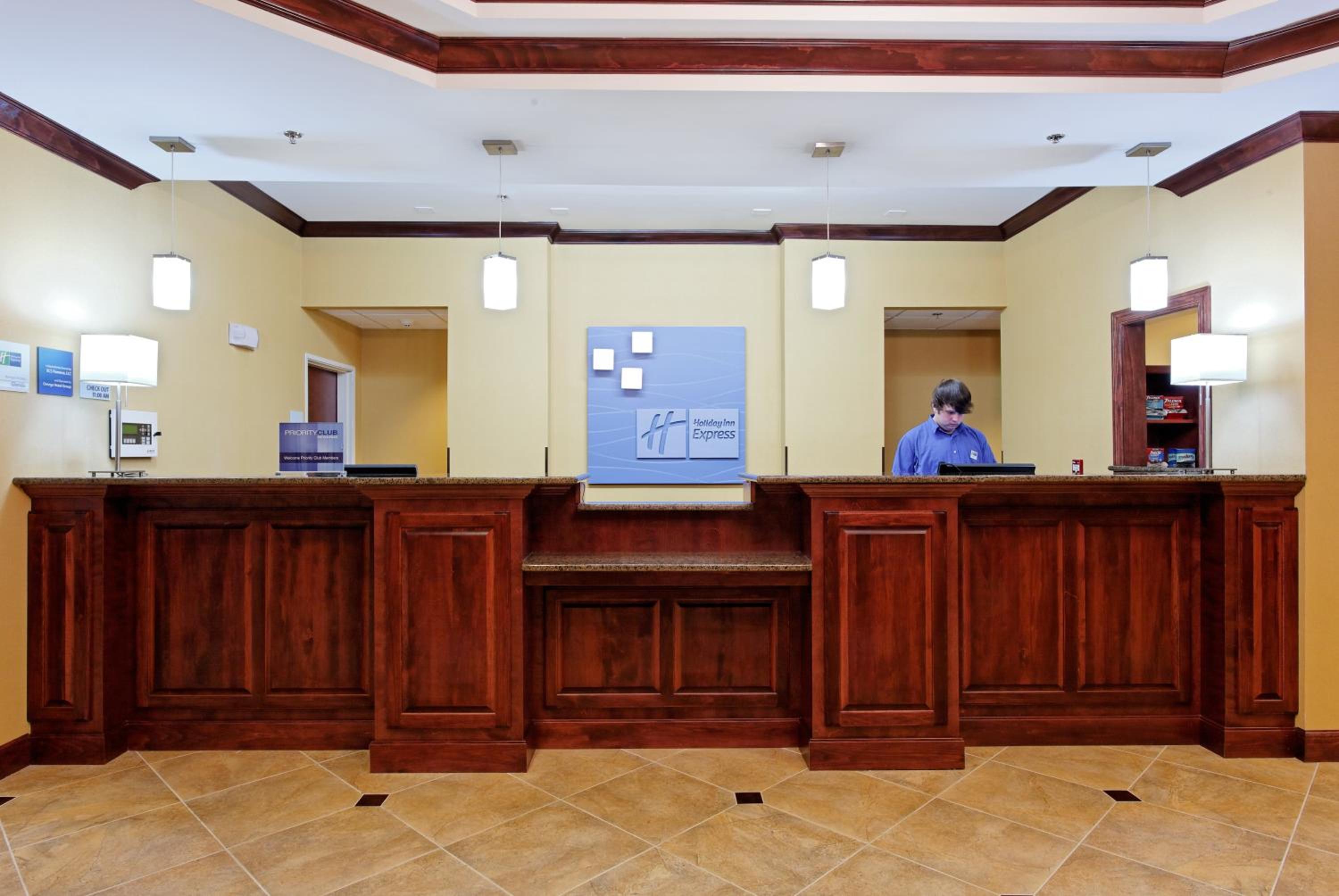 Florence Vacations - Holiday Inn Express Florence Northeast, an IHG Hotel - Property Image 3