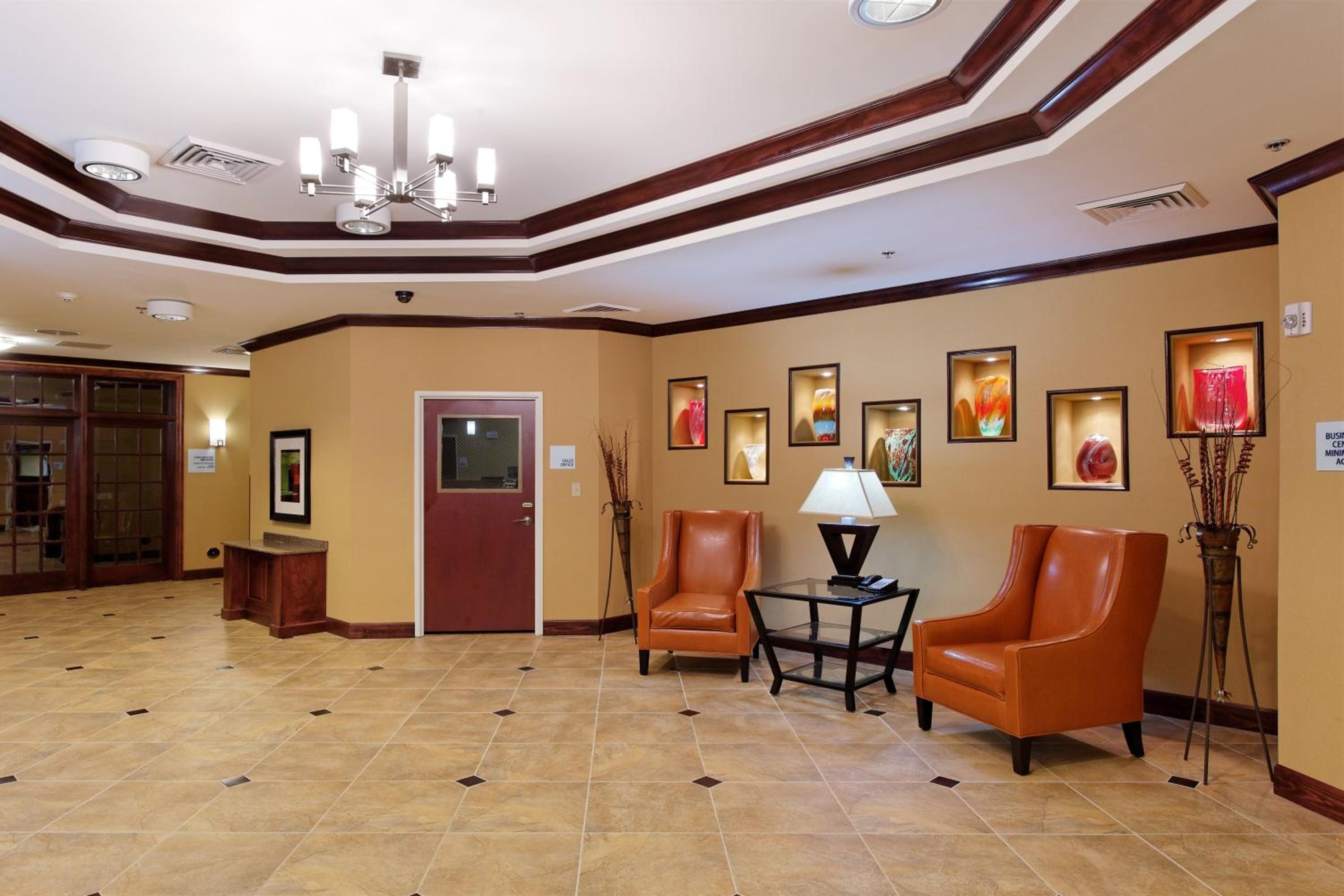 Florence Vacations - Holiday Inn Express Florence Northeast, an IHG Hotel - Property Image 6