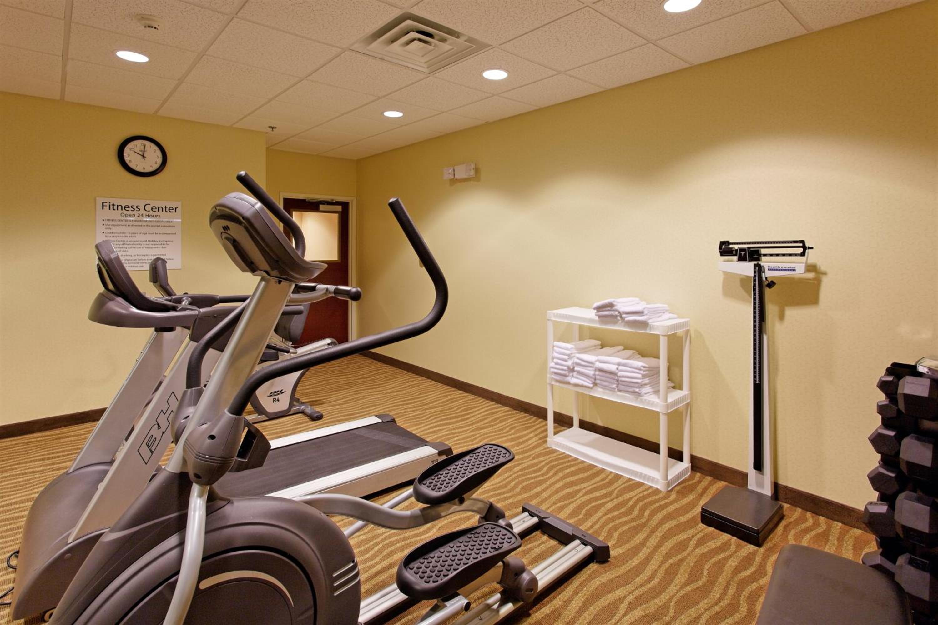 Florence Vacations - Holiday Inn Express Florence Northeast, an IHG Hotel - Property Image 12