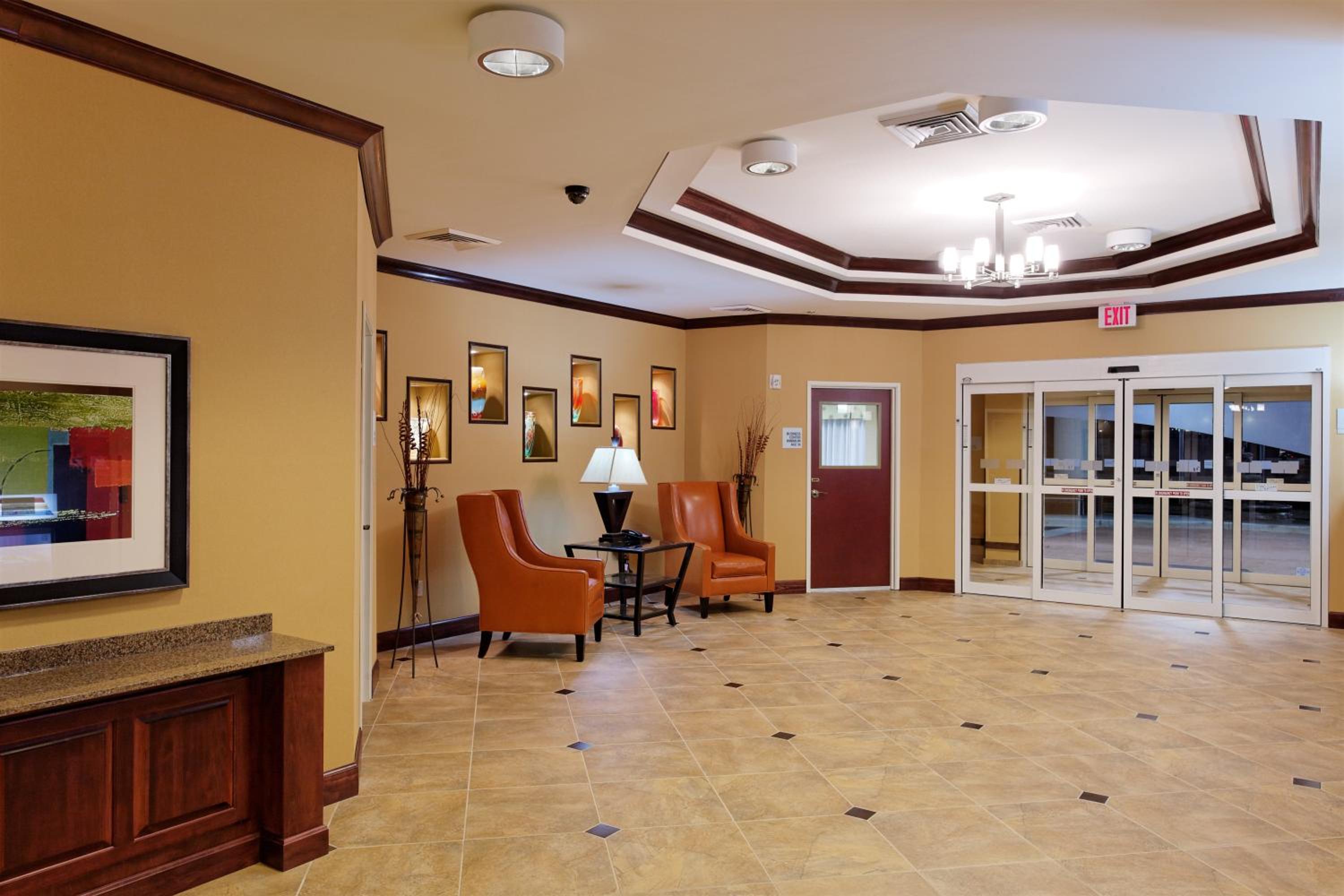 Florence Vacations - Holiday Inn Express Florence Northeast, an IHG Hotel - Property Image 7