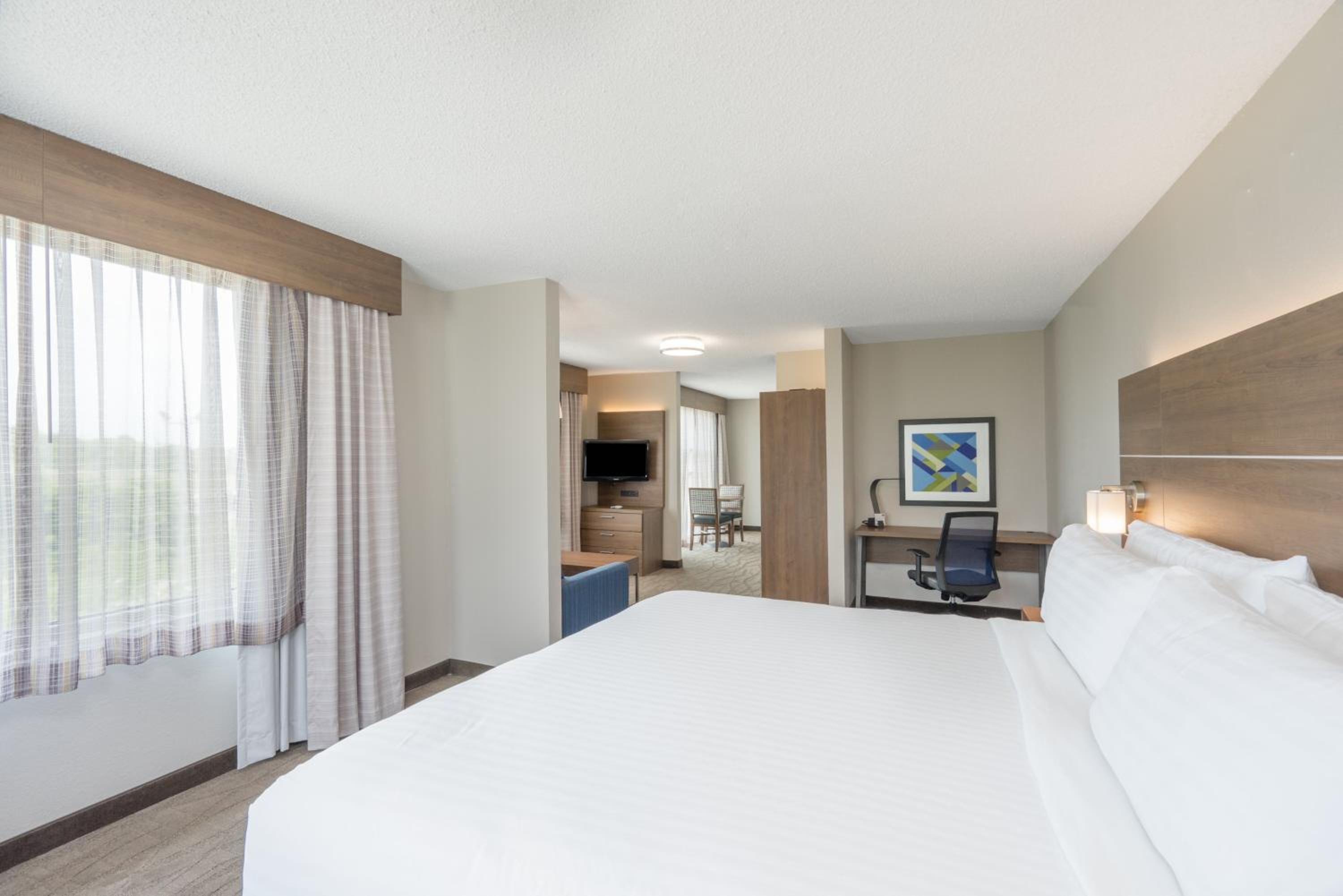 Frankfort Vacations - Holiday Inn Express Hotel  Suites Frankfort, an IHG Hotel - Property Image 3