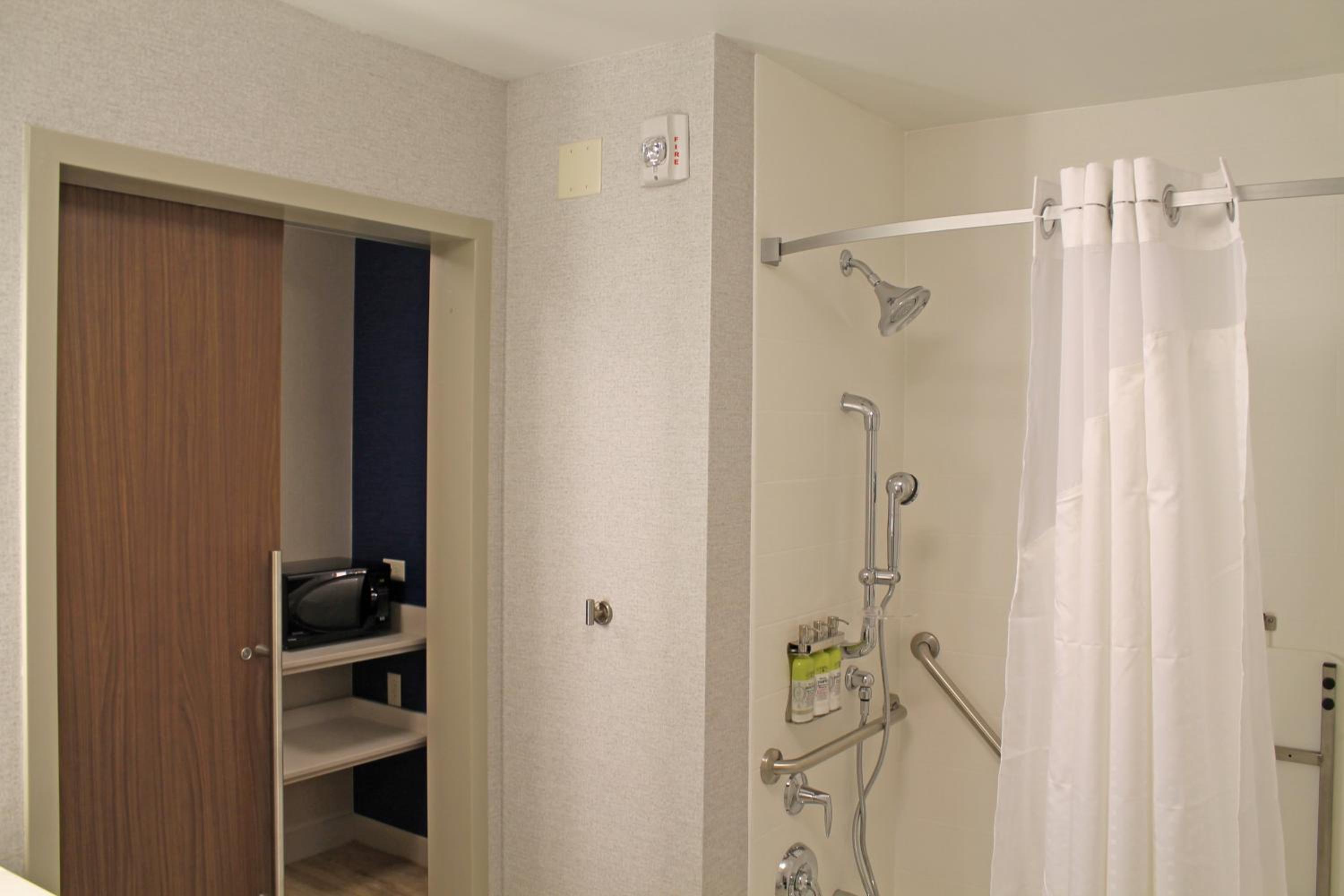 Holiday Inn Express Suites - St. Louis South - I-55, an IHG Hotel - Property Image 29