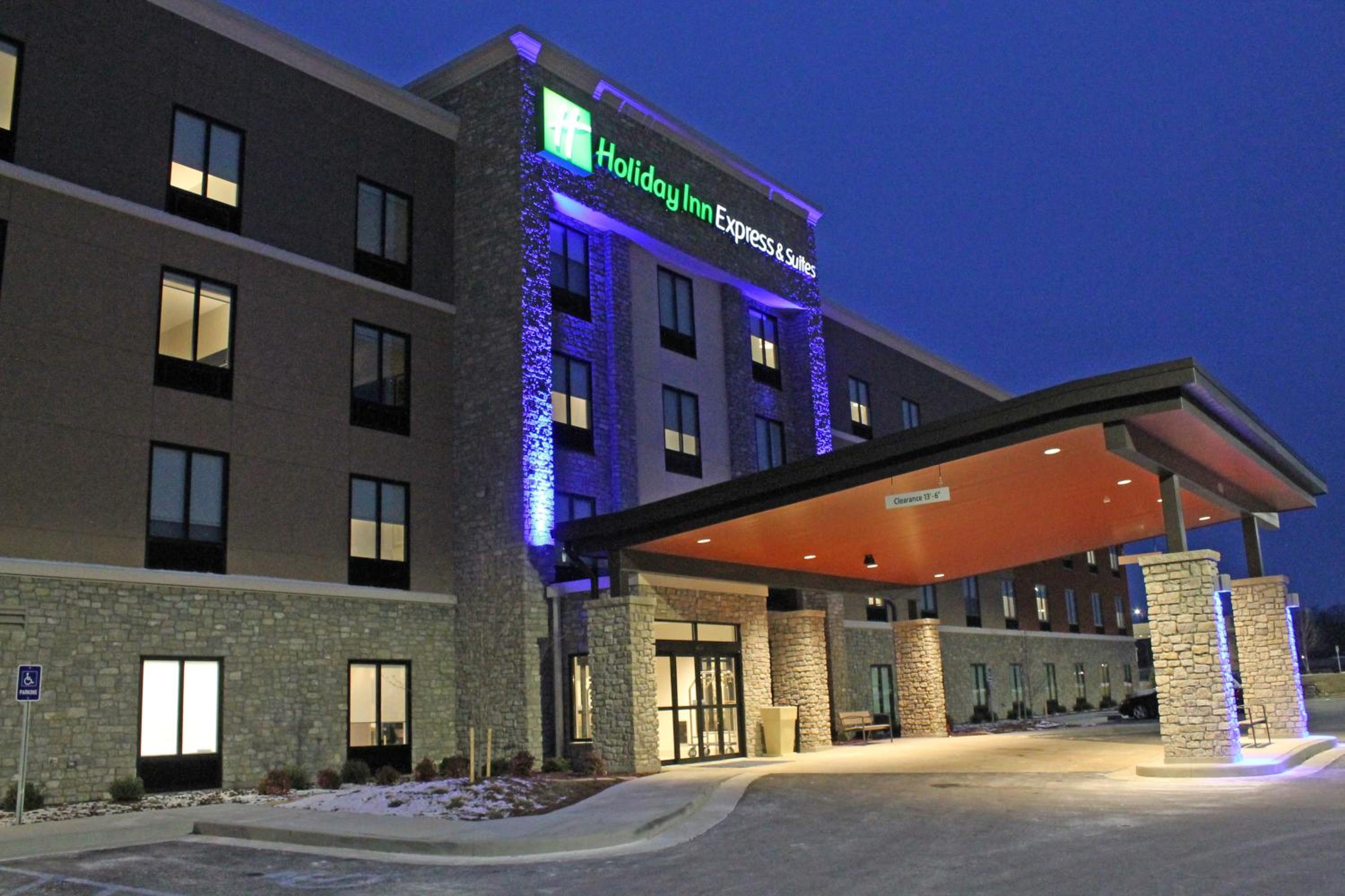 Holiday Inn Express Suites - St. Louis South - I-55, an IHG Hotel - Property Image 40