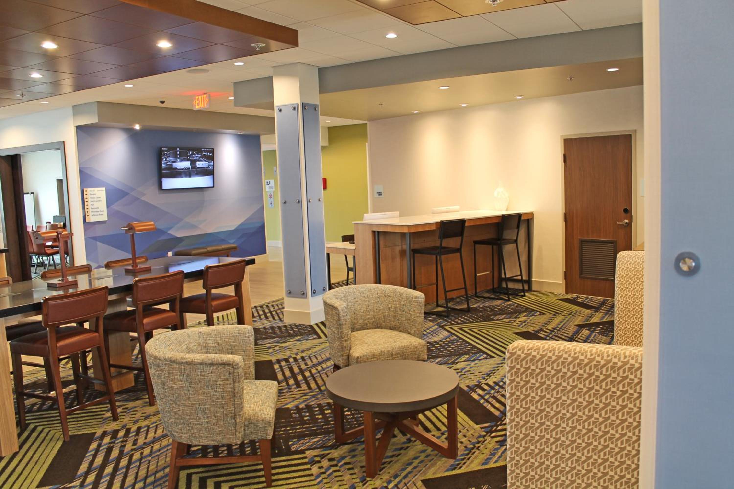 Holiday Inn Express Suites - St. Louis South - I-55, an IHG Hotel - Property Image 4