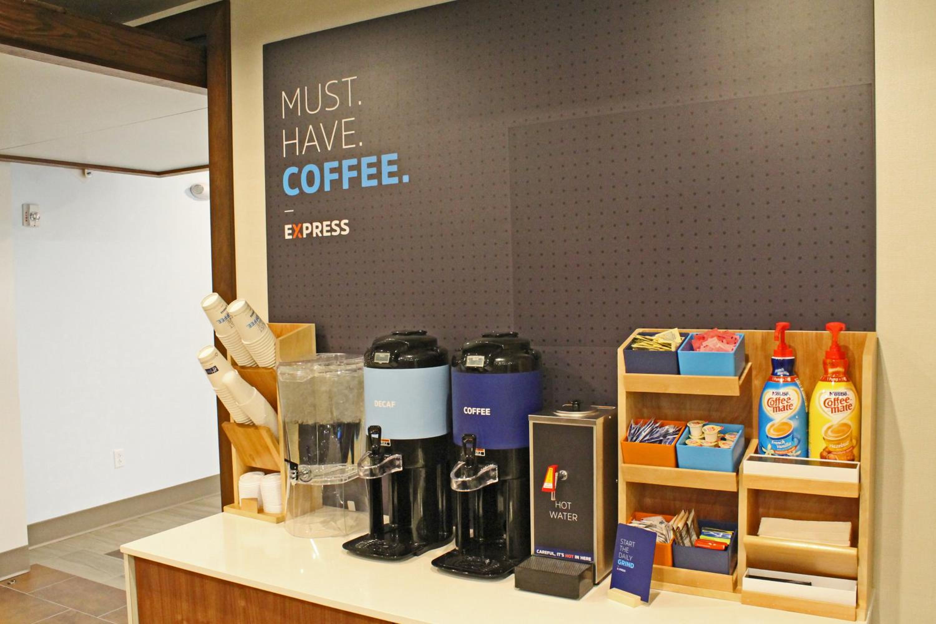 Holiday Inn Express Suites - St. Louis South - I-55, an IHG Hotel - Property Image 39
