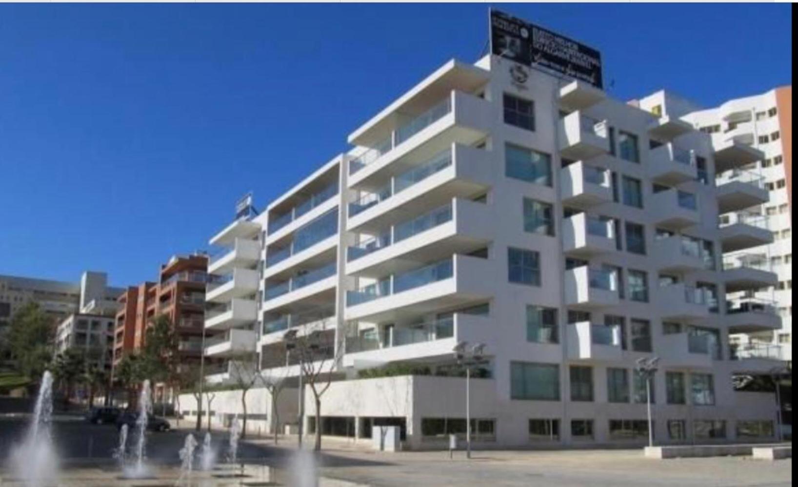 Hotel Luxury Spa Apartment Near The Beach And Marina