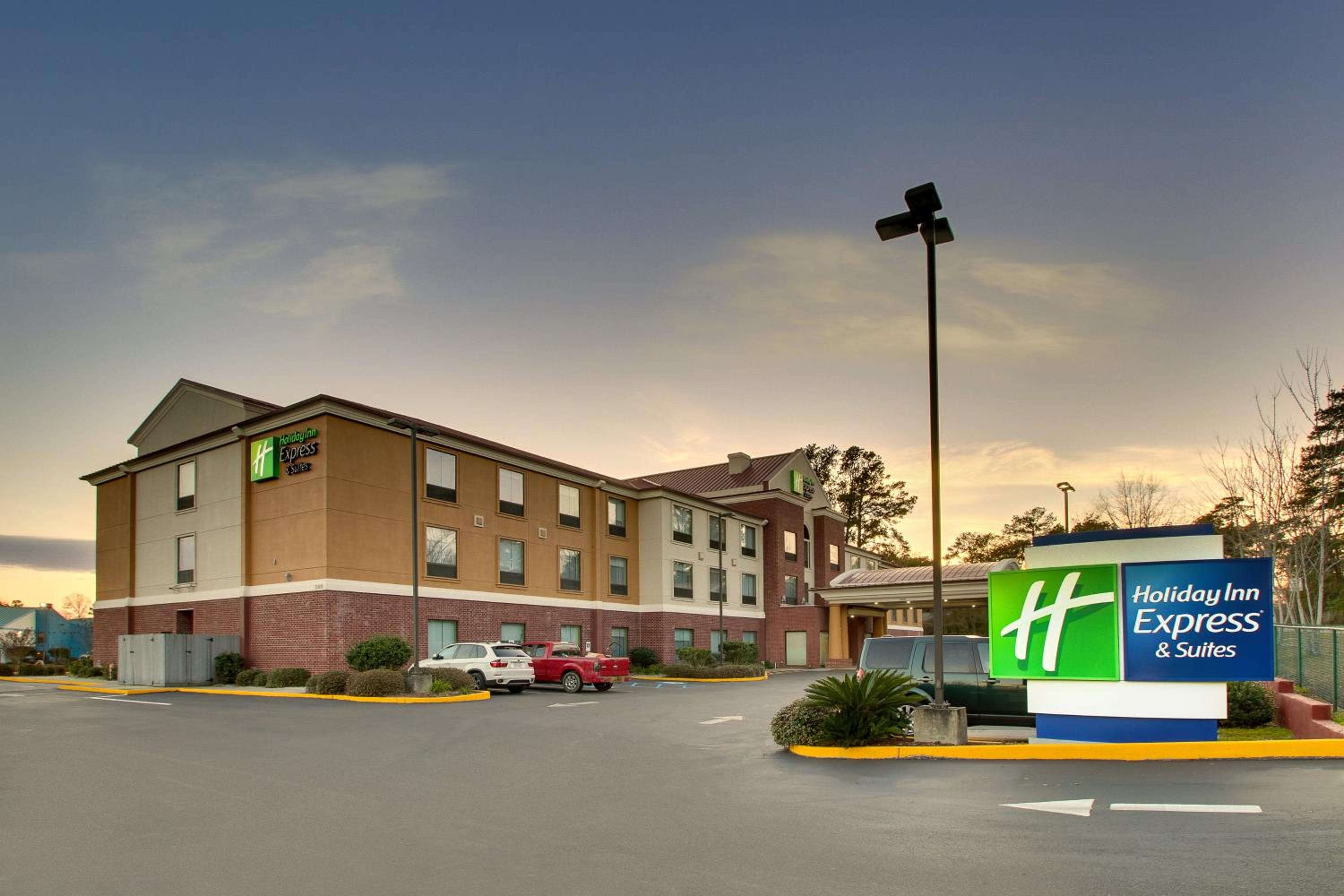 Laurel Vacations - Holiday Inn Express  Suites Laurel, an IHG Hotel - Property Image 39