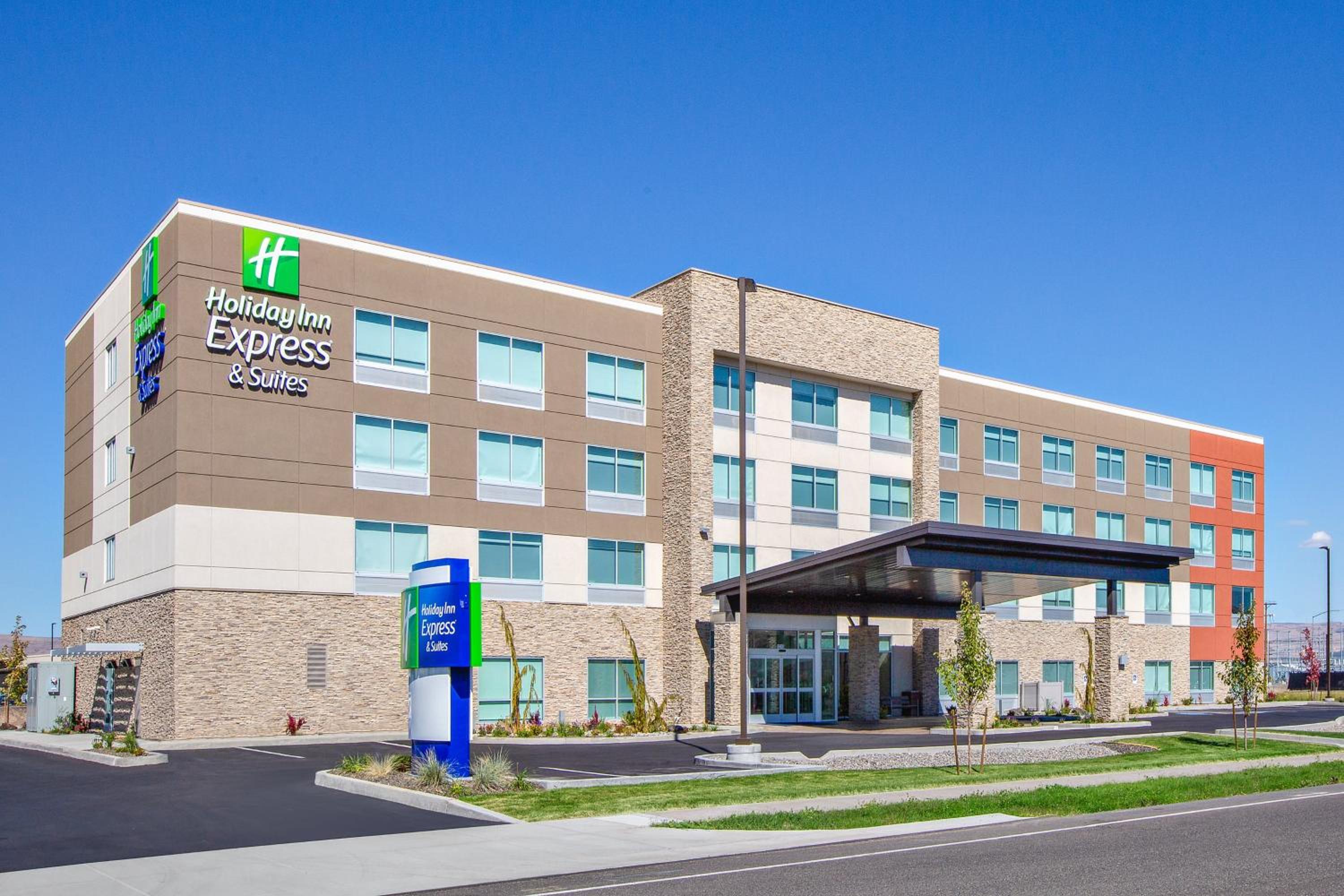 Yakima Vacations - Holiday Inn Express  Suites - Union Gap - Yakima Area, an IHG Hotel - Property Image 1