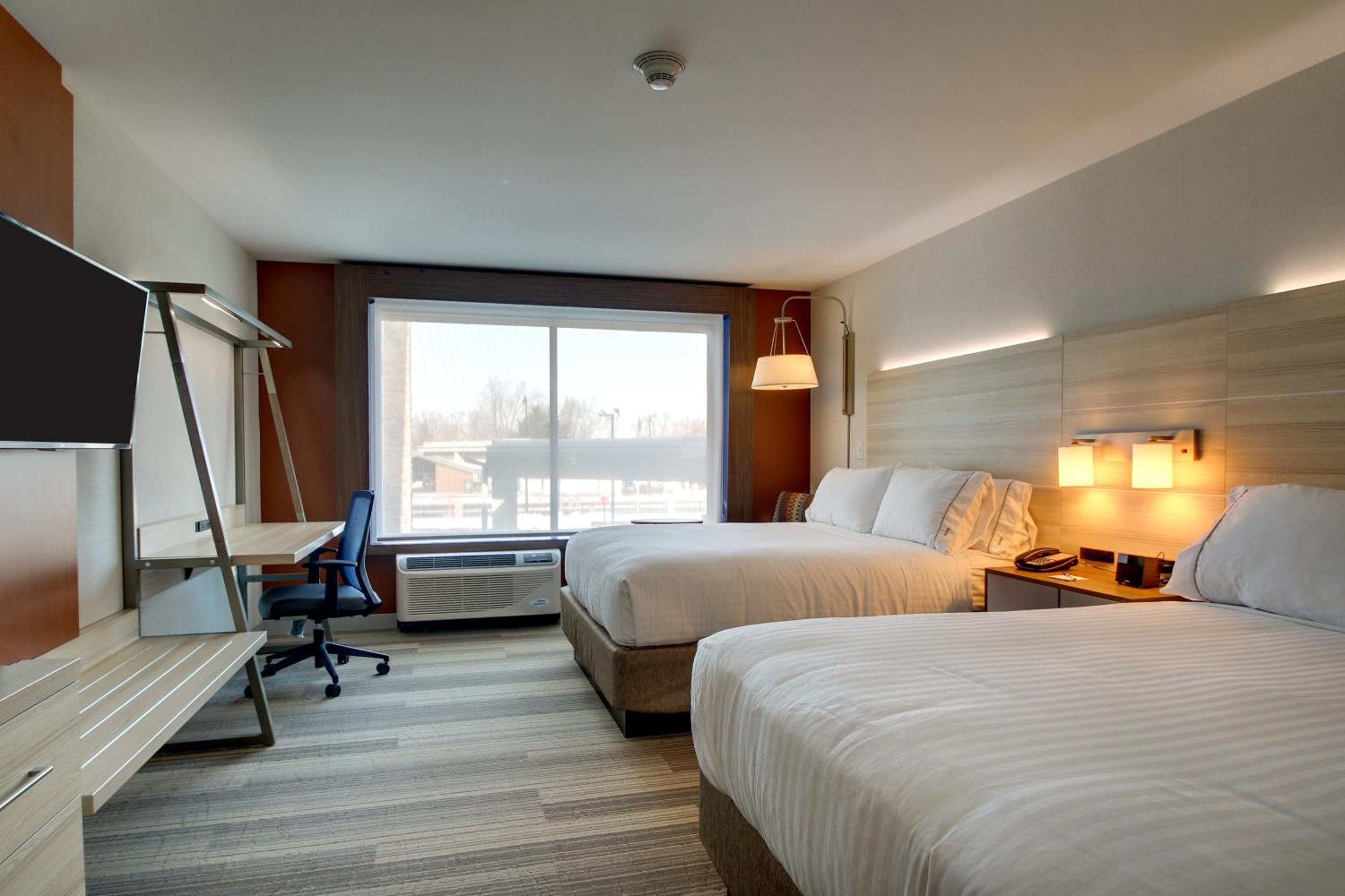Galesburg Vacations - Holiday Inn Express Suites Galesburg, an IHG Hotel - Property Image 26
