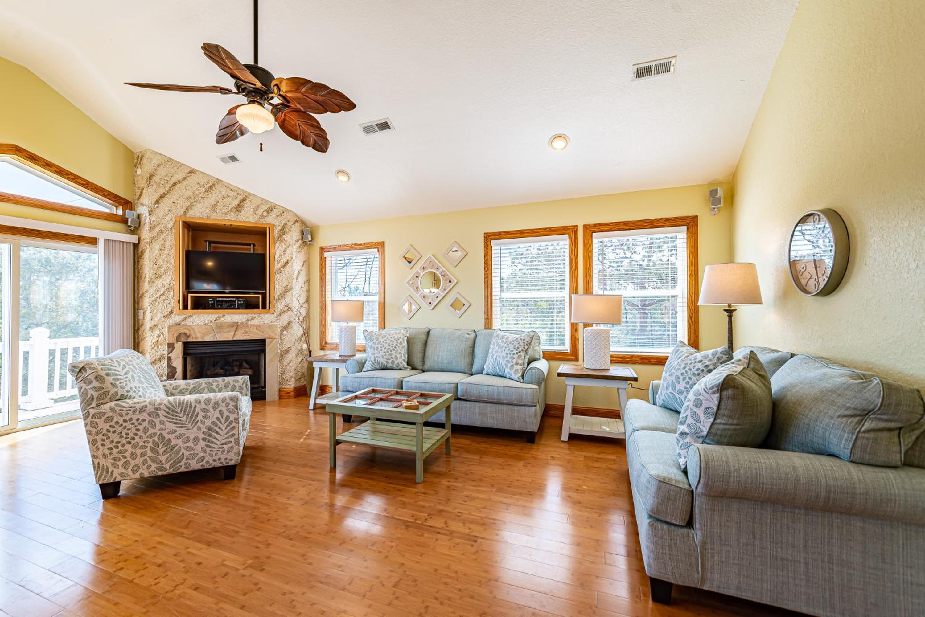 Ace's Delight TOO - Nags Head MP 11.5 - Heated Pool/Hot Tub, Pool Table, Tiki Bar, Sauna view 2