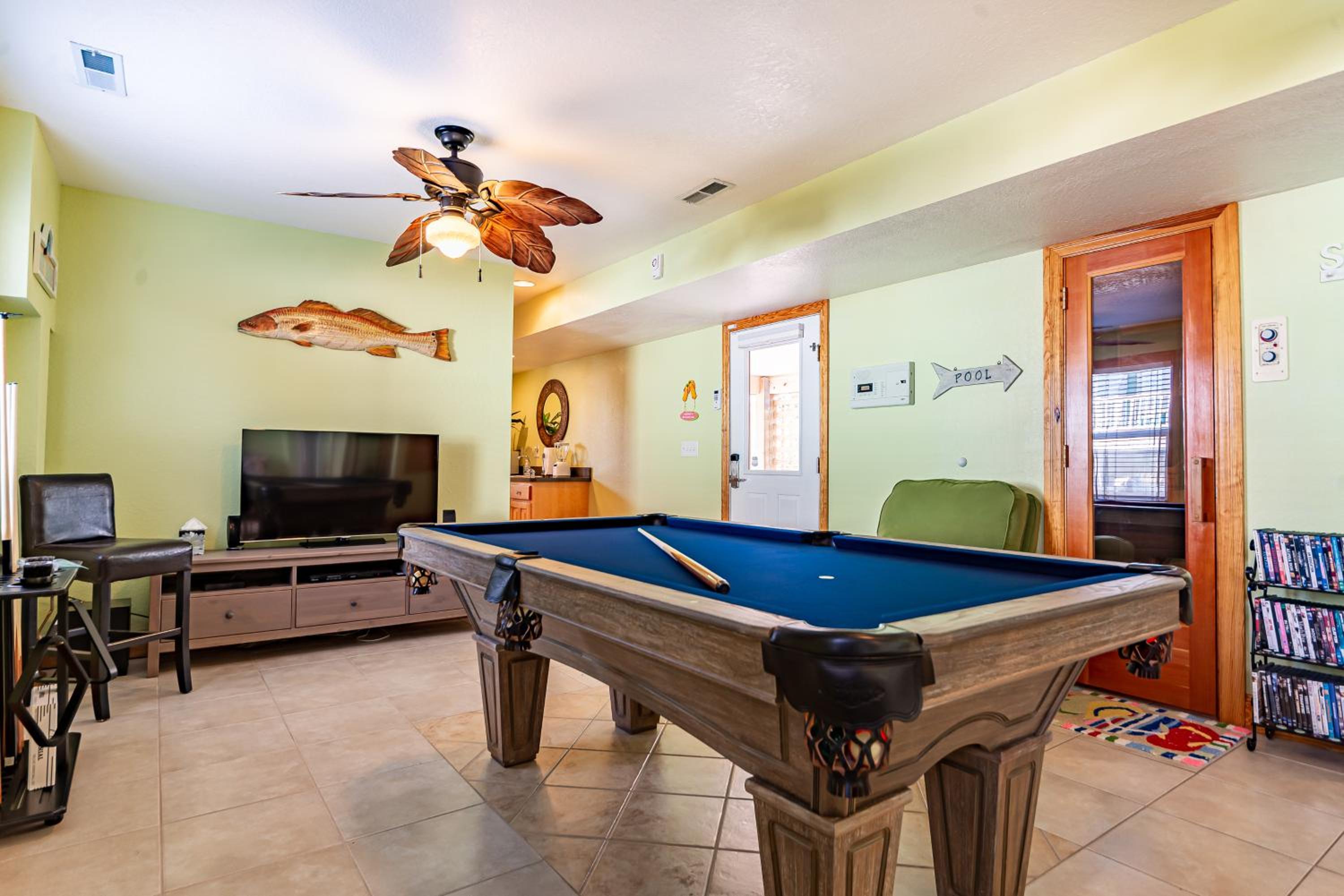 Ace's Delight TOO - Nags Head MP 11.5 - Heated Pool/Hot Tub, Pool Table, Tiki Bar, Sauna view 3