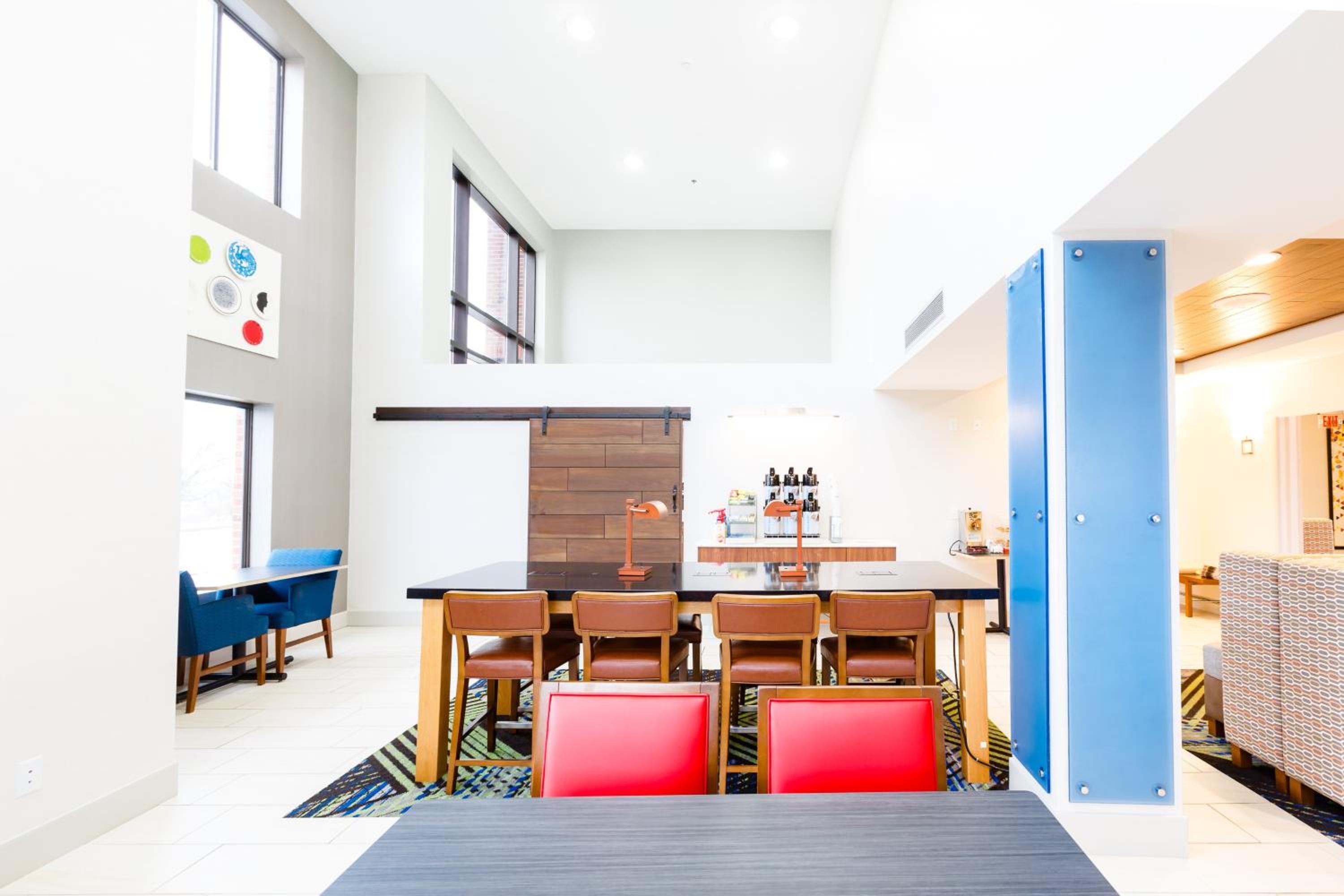 Shelbyville Vacations - Holiday Inn Express Suites Shelbyville, an IHG Hotel - Property Image 34