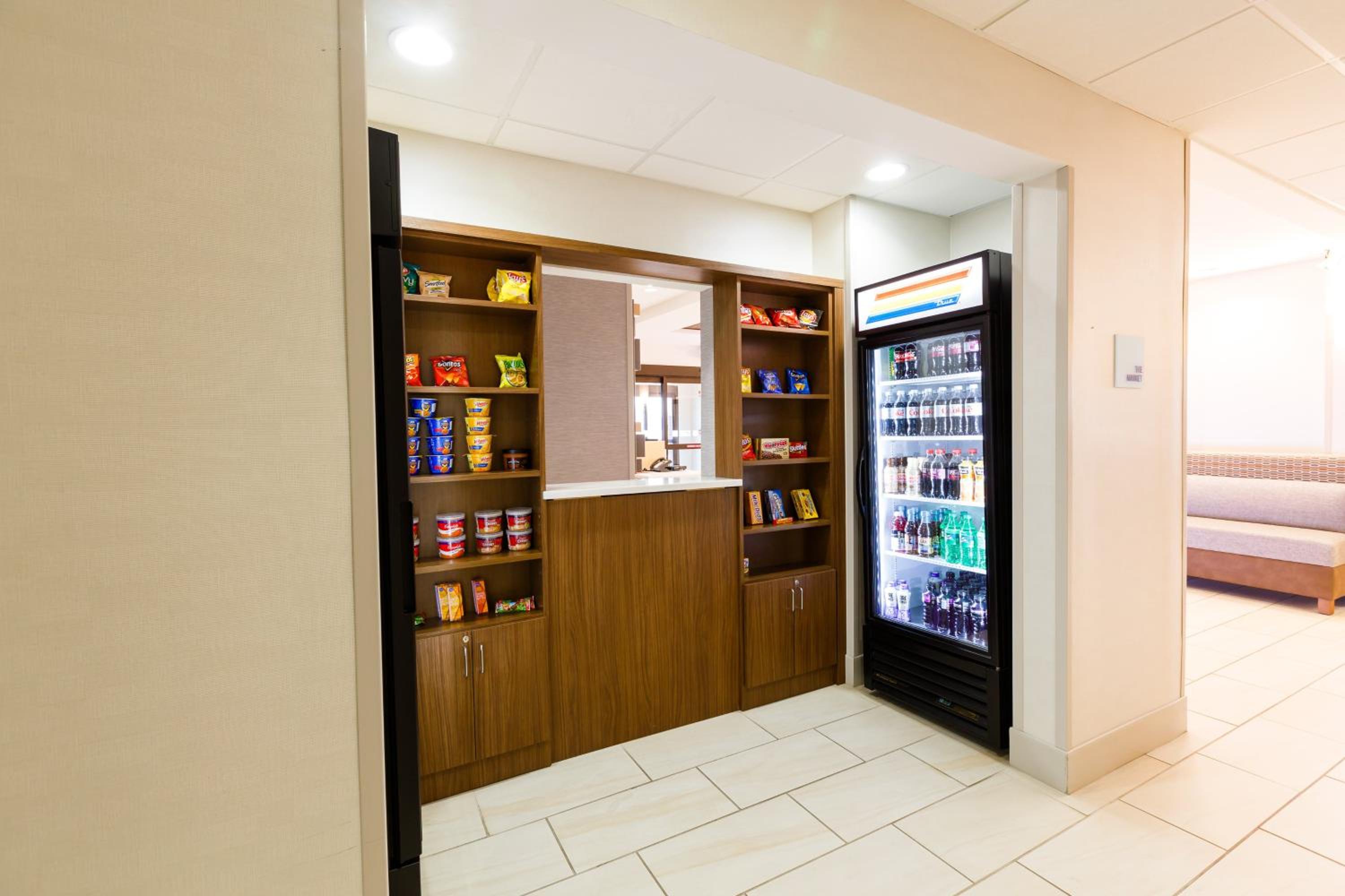 Shelbyville Vacations - Holiday Inn Express Suites Shelbyville, an IHG Hotel - Property Image 8