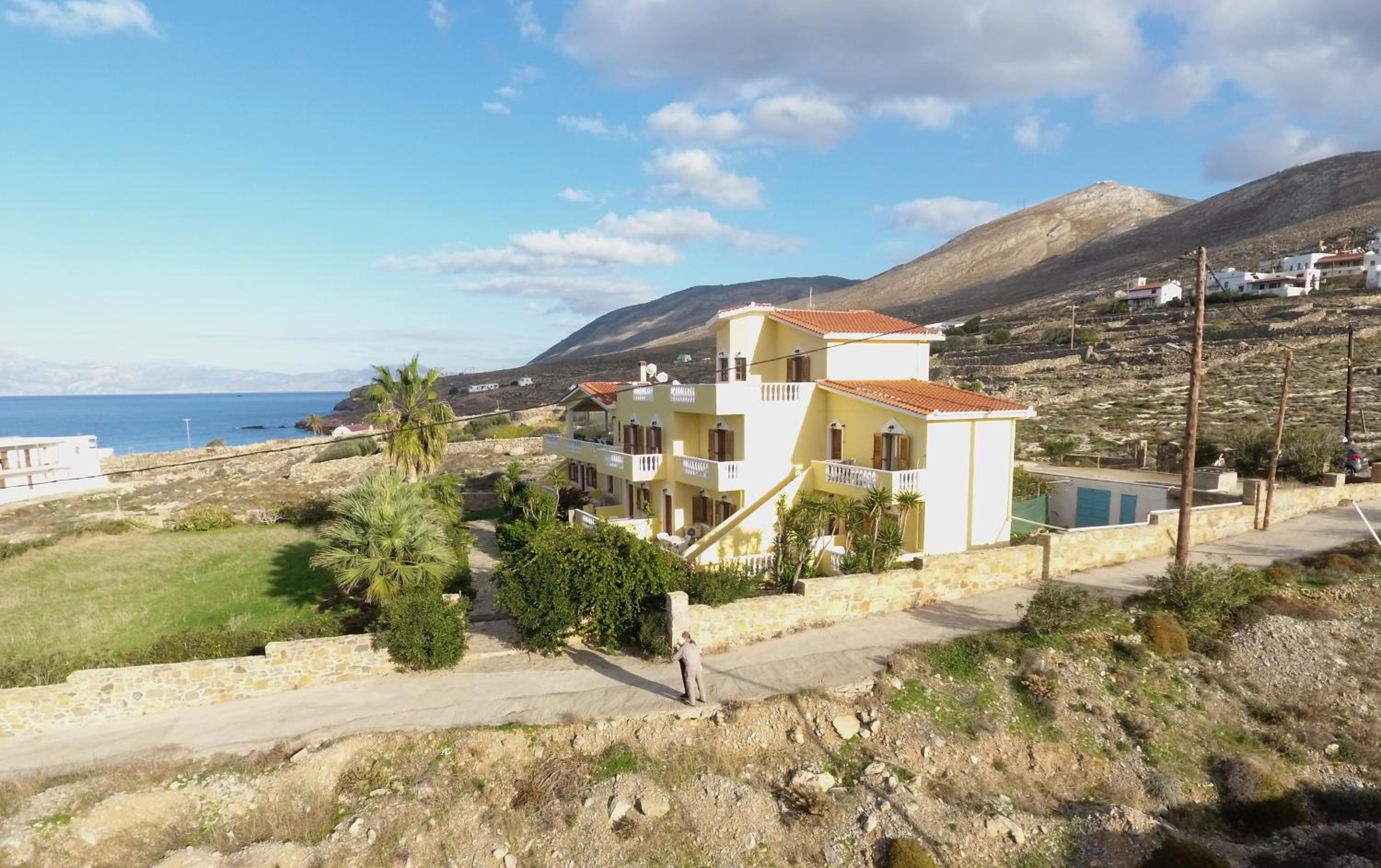 AVRA Apartments & Studios