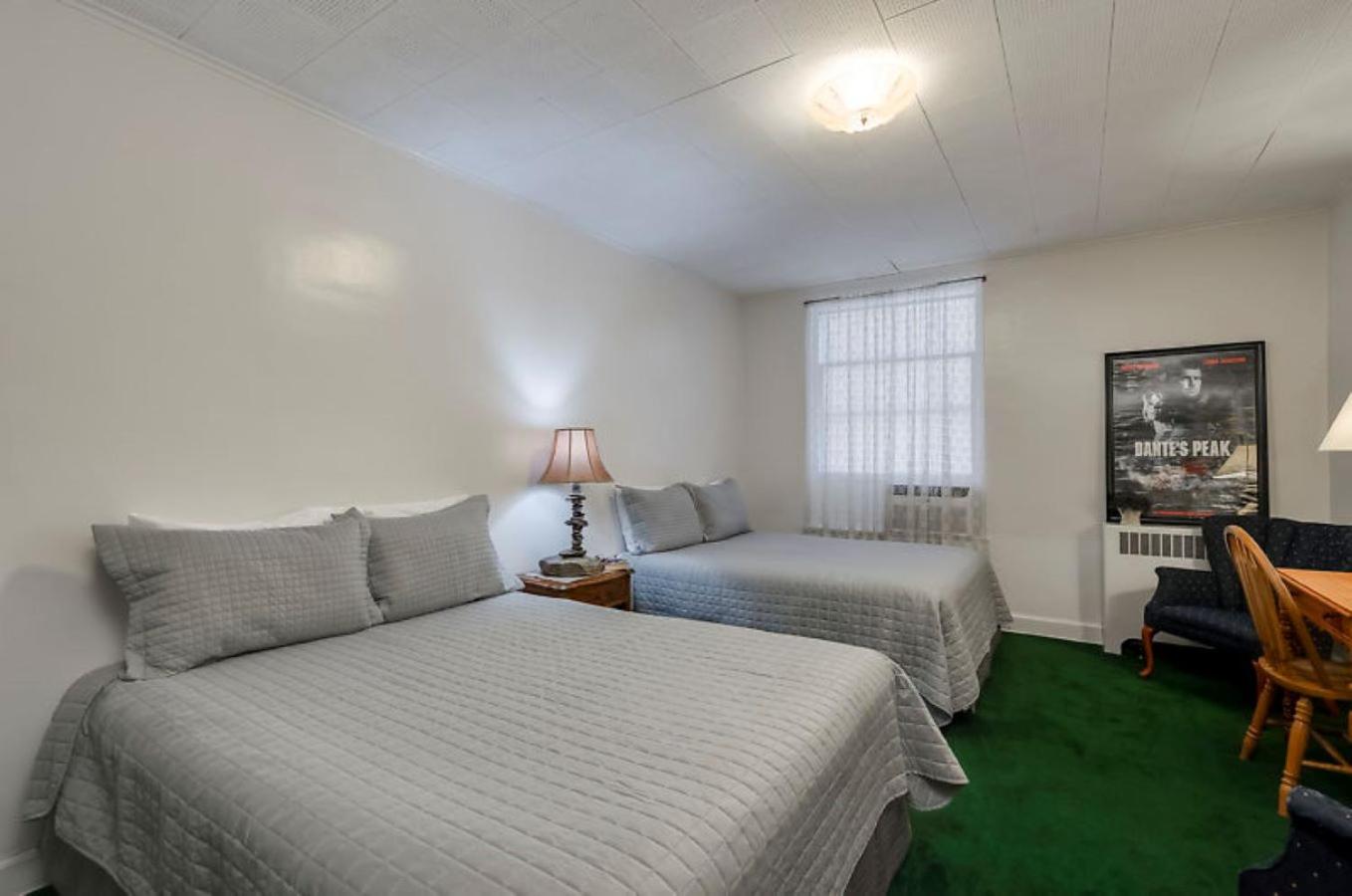 Ryan Hotel