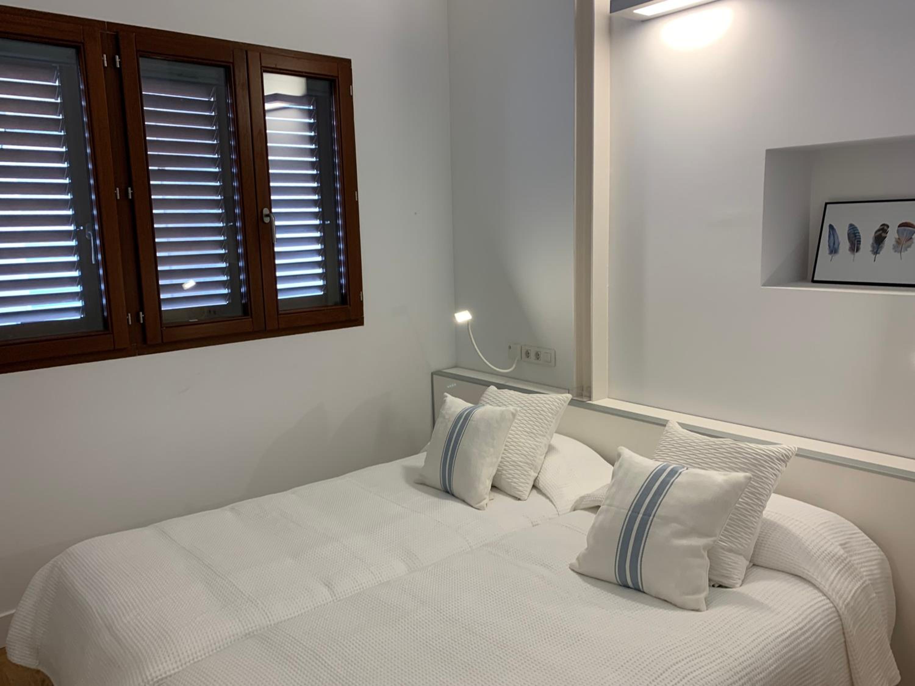 Apartamentos Alicante Centro by Renthas
