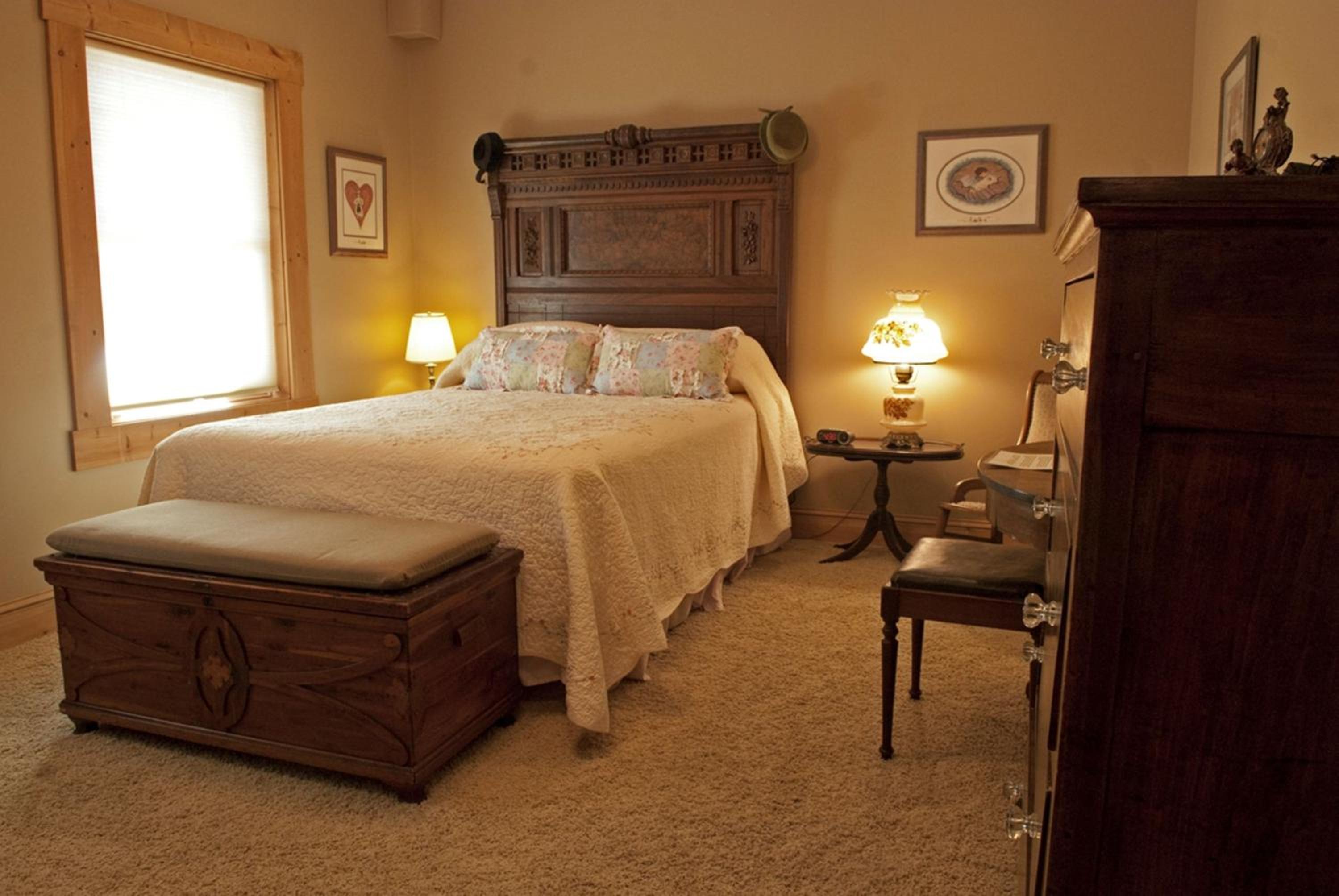 Shirley's Bed and Breakfast