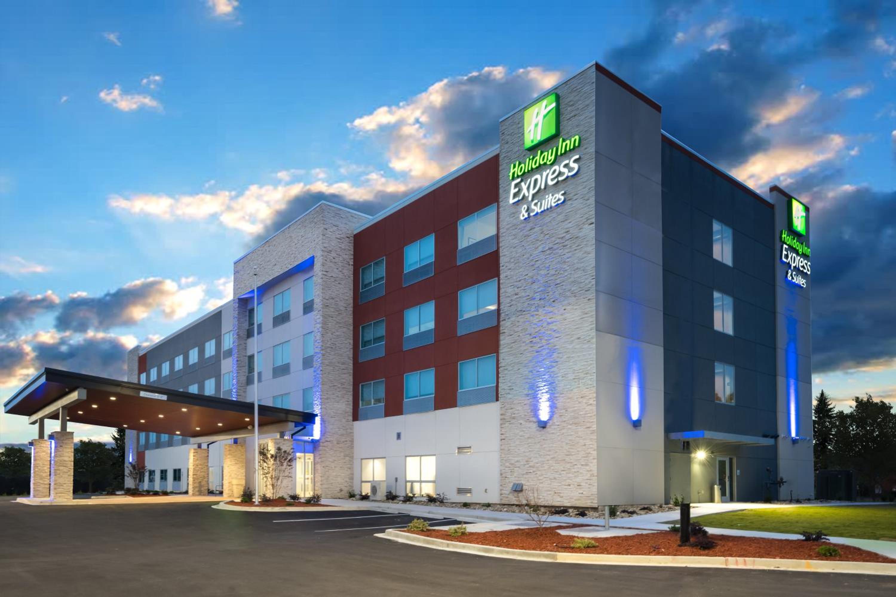 Hotel Holiday Inn Express & Suites Greenville SE - Simpsonville, an IHG Hotel - Image 1