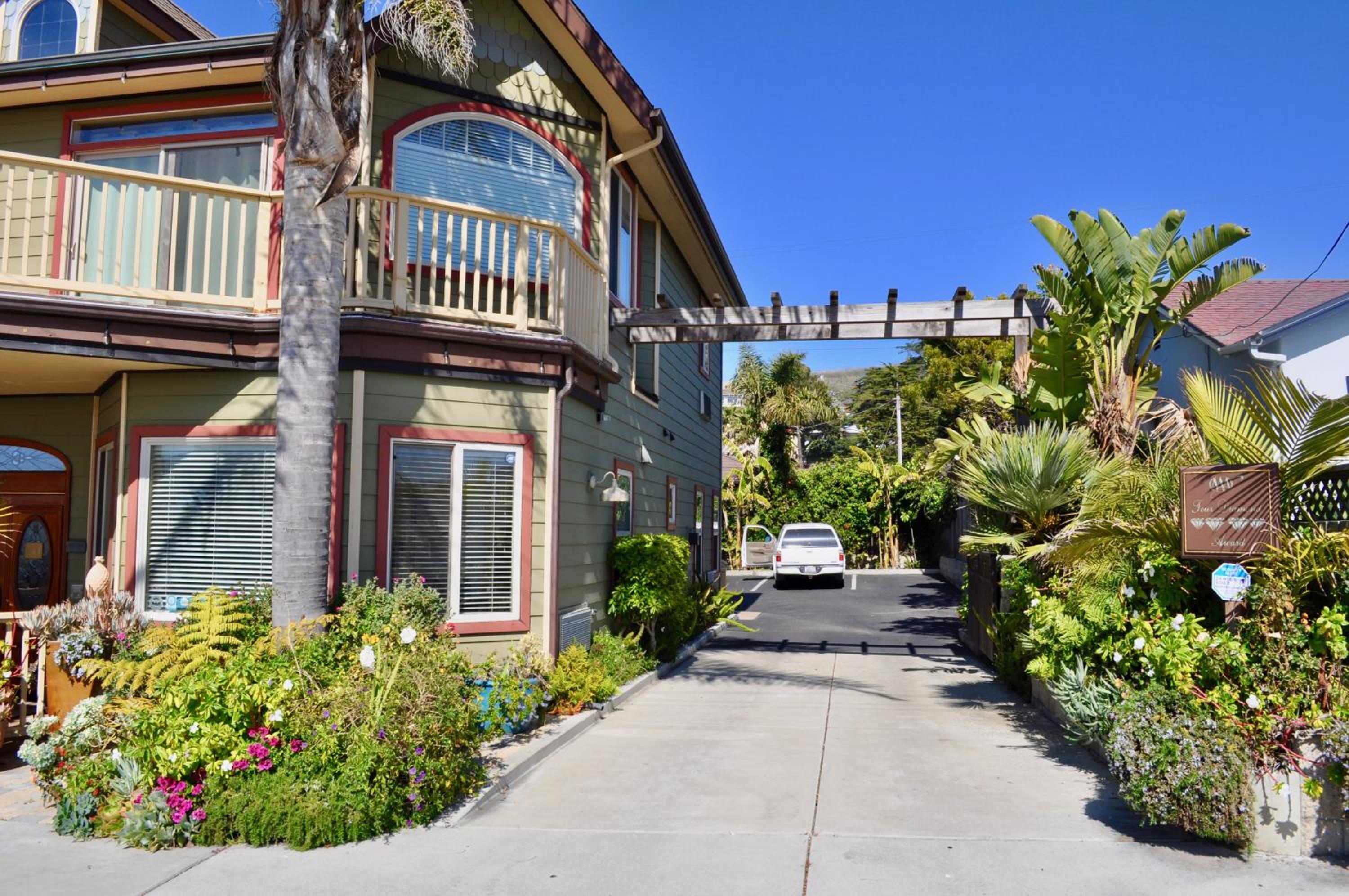 Cayucos Sunset Inn