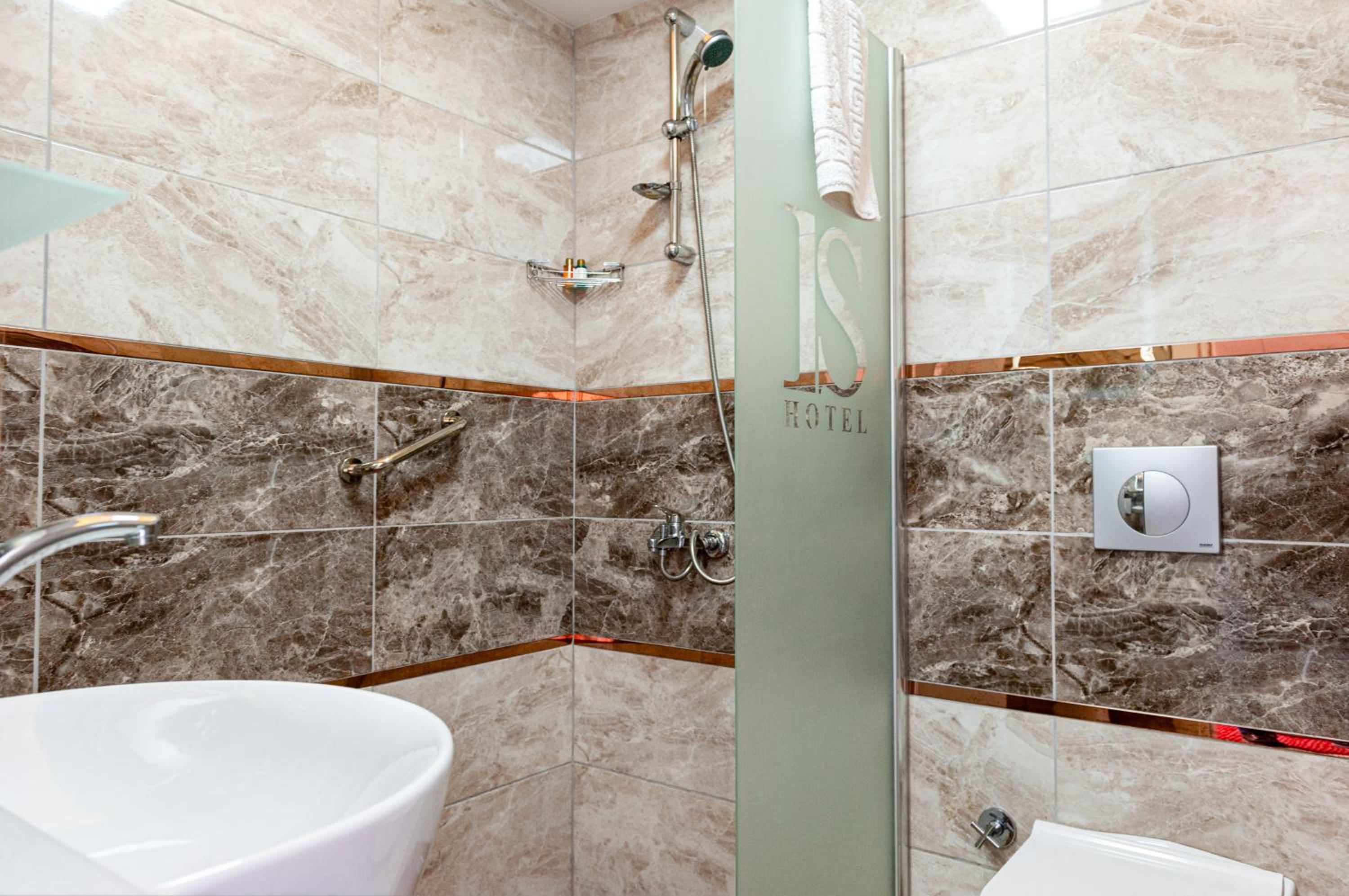 İS Hotel