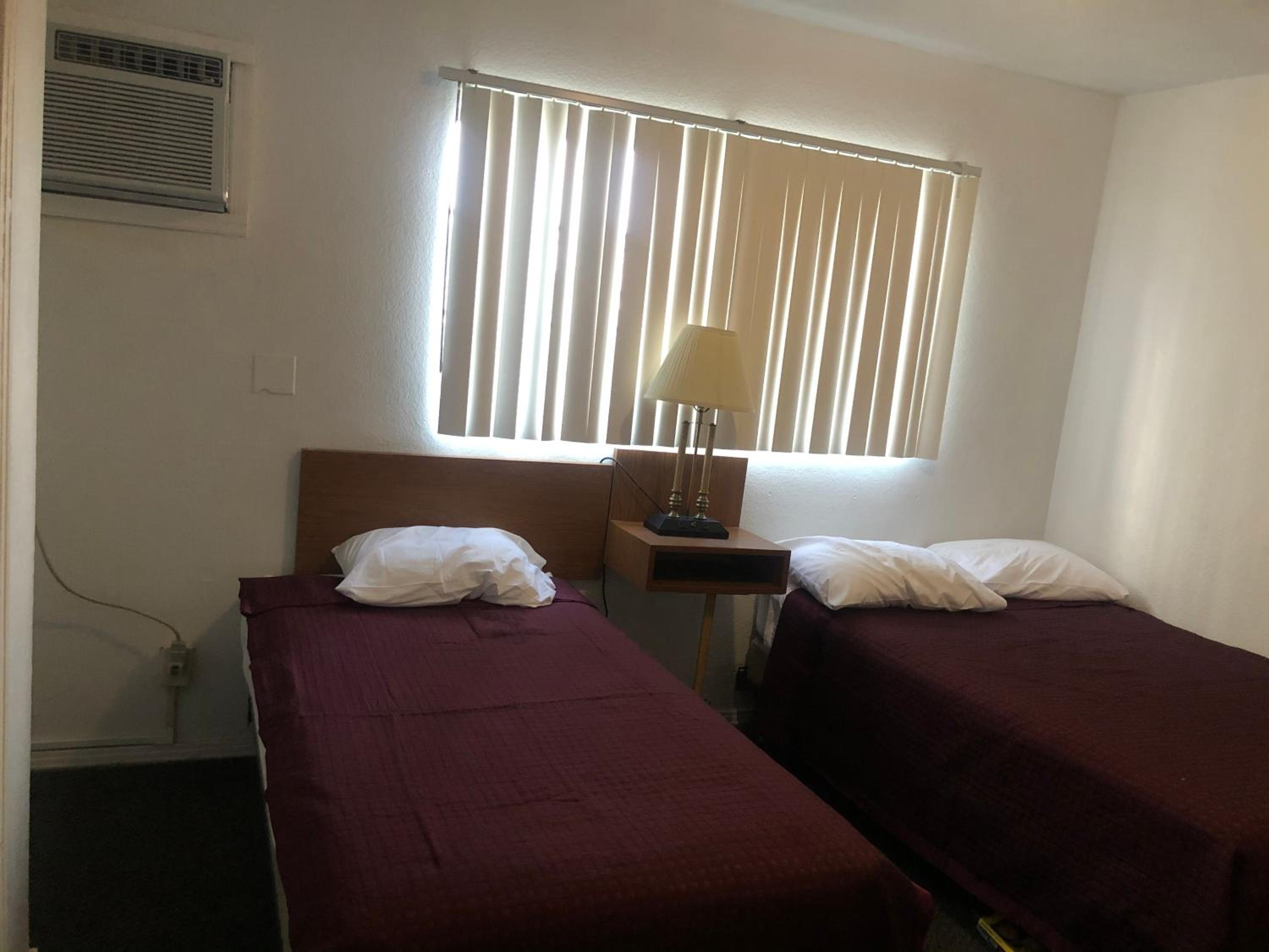 Sunrise Resort Motel South