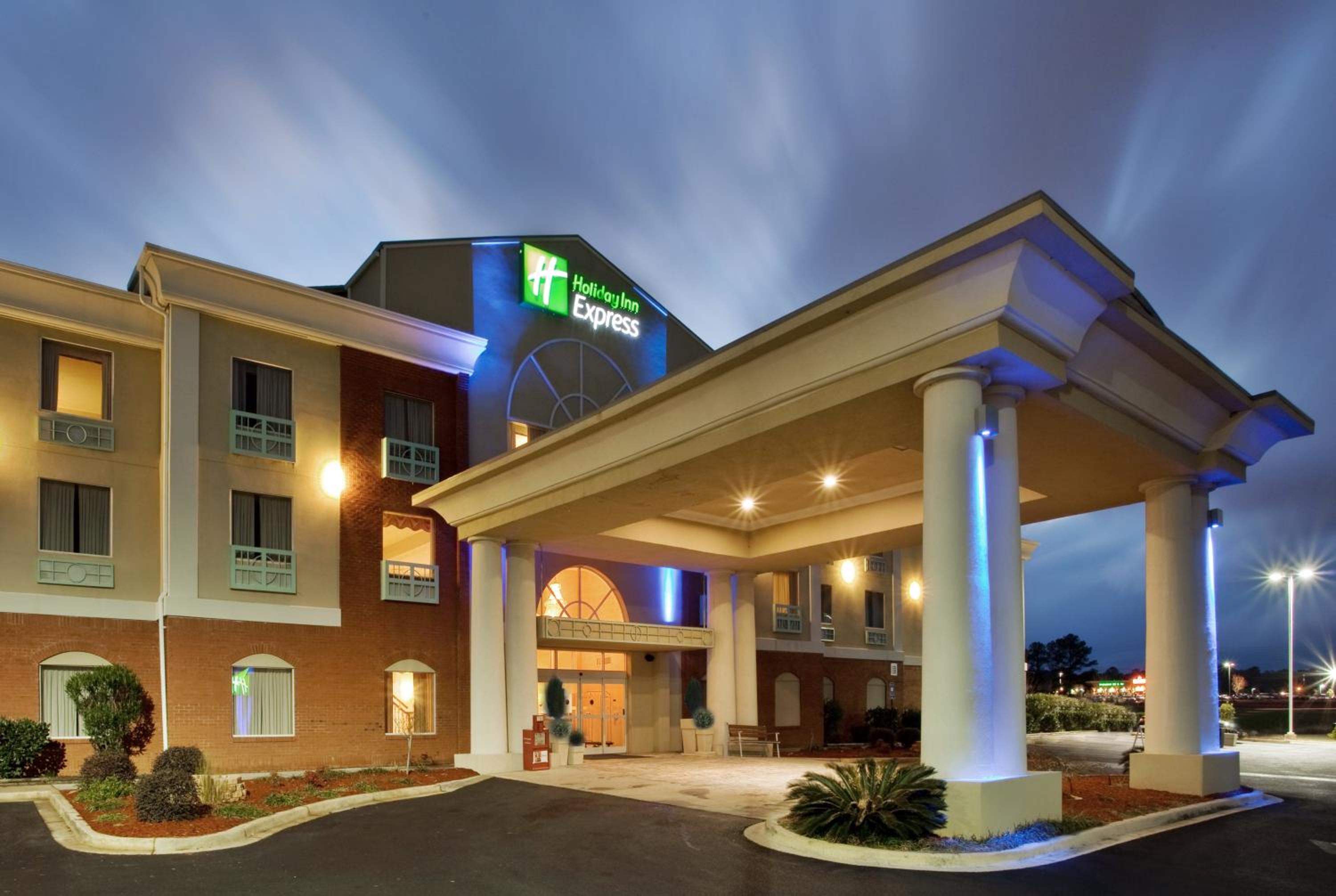 Thomasville Vacations - Holiday Inn Express and Suites Thomasville, an IHG Hotel - Property Image 8