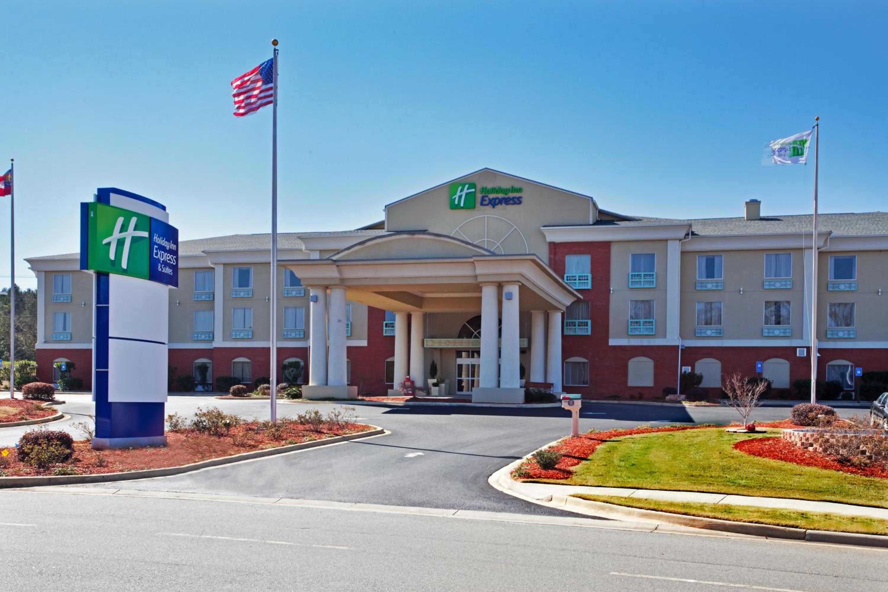 Thomasville Vacations - Holiday Inn Express and Suites Thomasville, an IHG Hotel - Property Image 12
