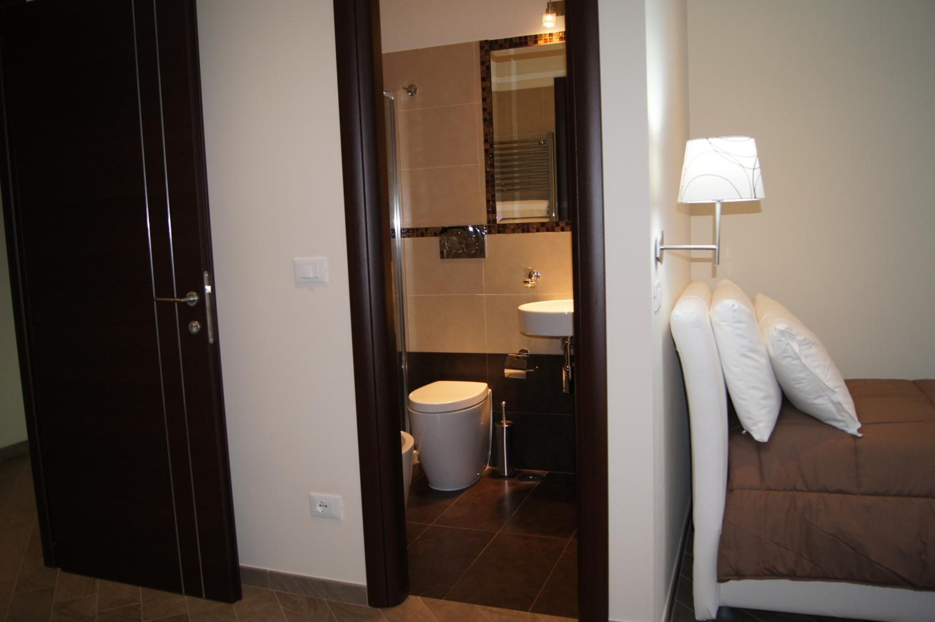 Mia Suites