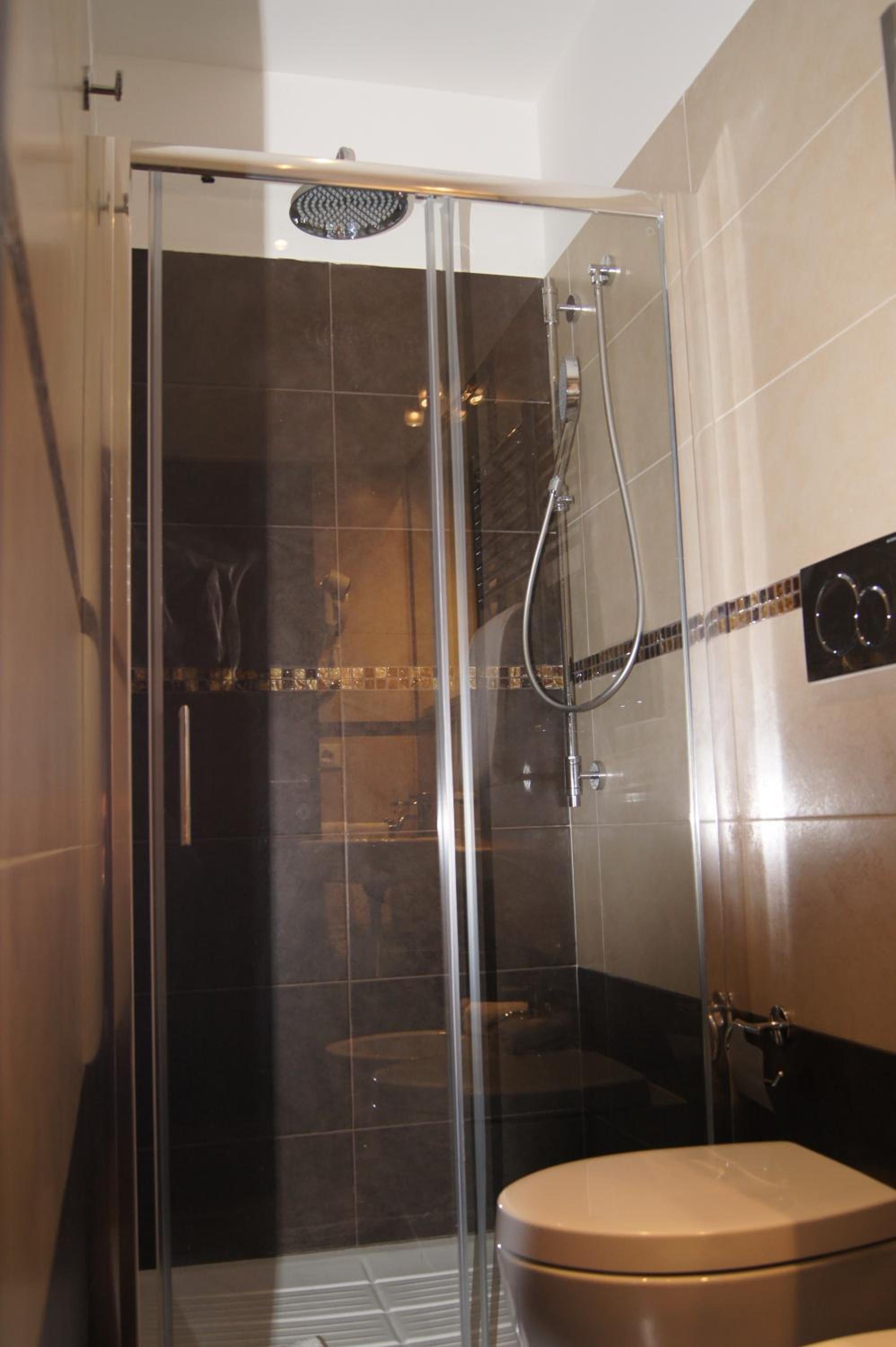 Mia Suites