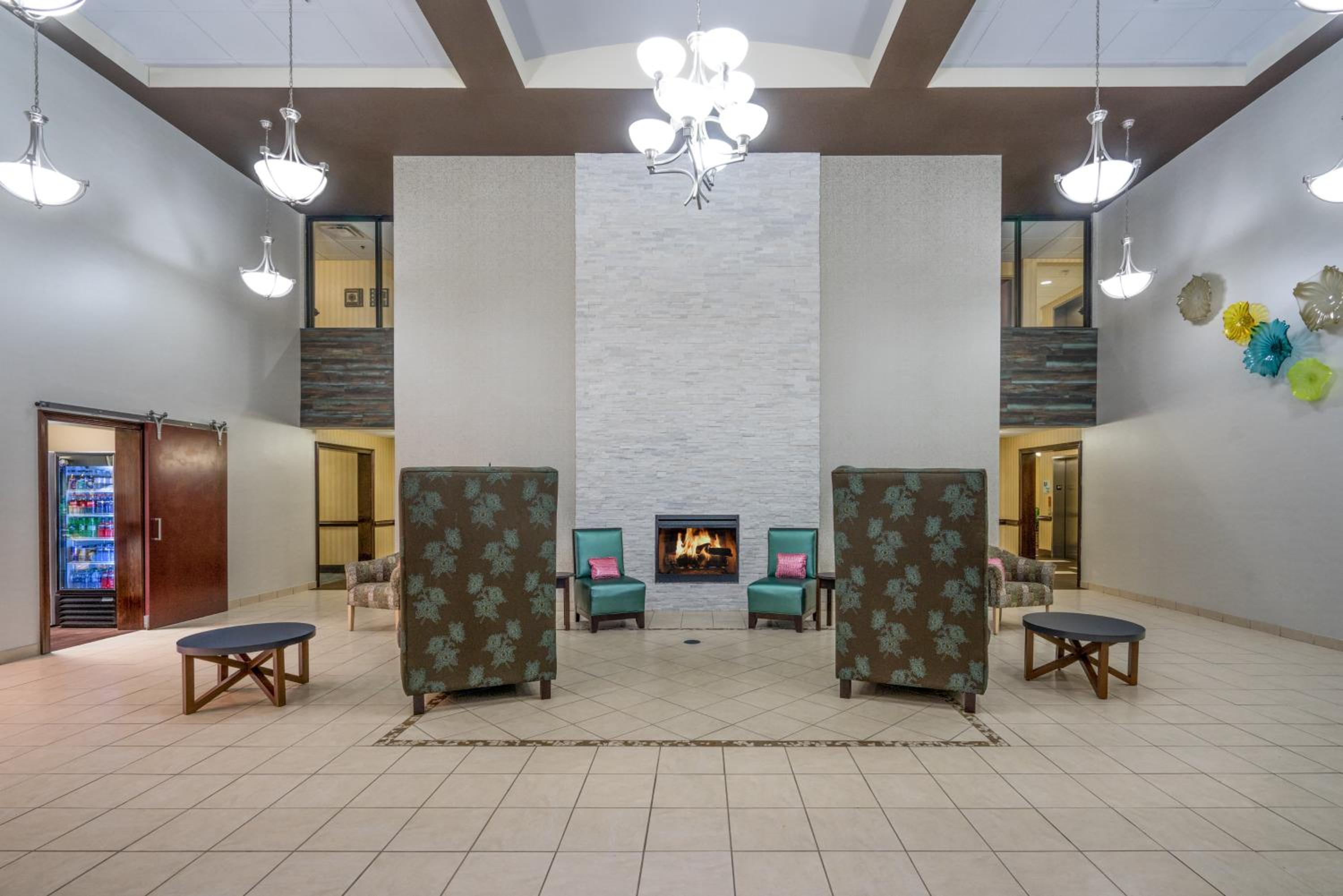 Gadsden Vacations - Holiday Inn Express Hotel  Suites- Gadsden, an IHG Hotel - Property Image 44