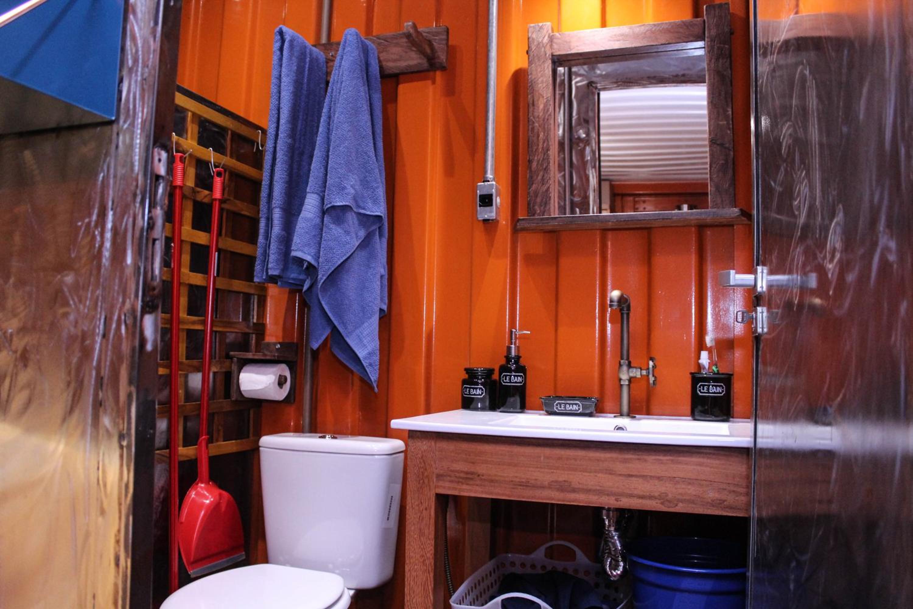 House Boat 