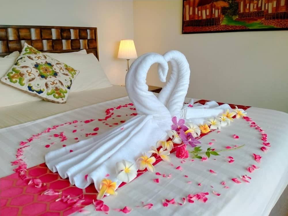 Romantic Tropical Retreat with Sunset & Rice Field Views photo 7