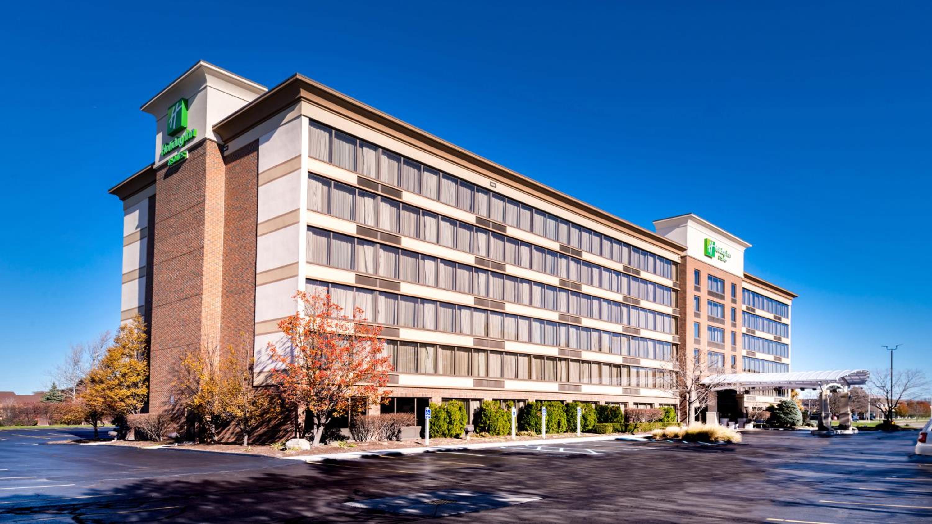 Holiday Inn Hotel & Suites Warren by IHG