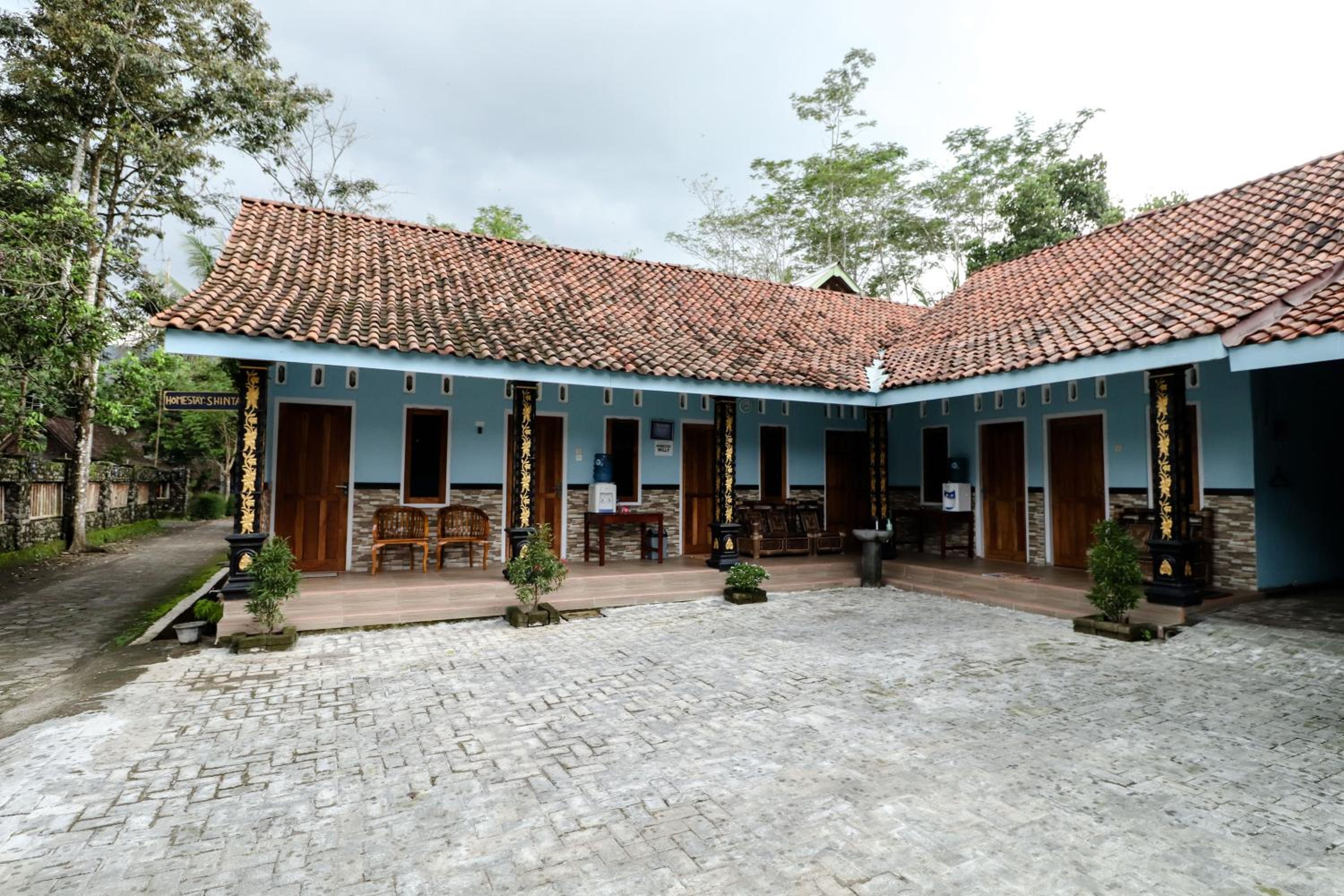 Willy Homestay Borobudur view 4