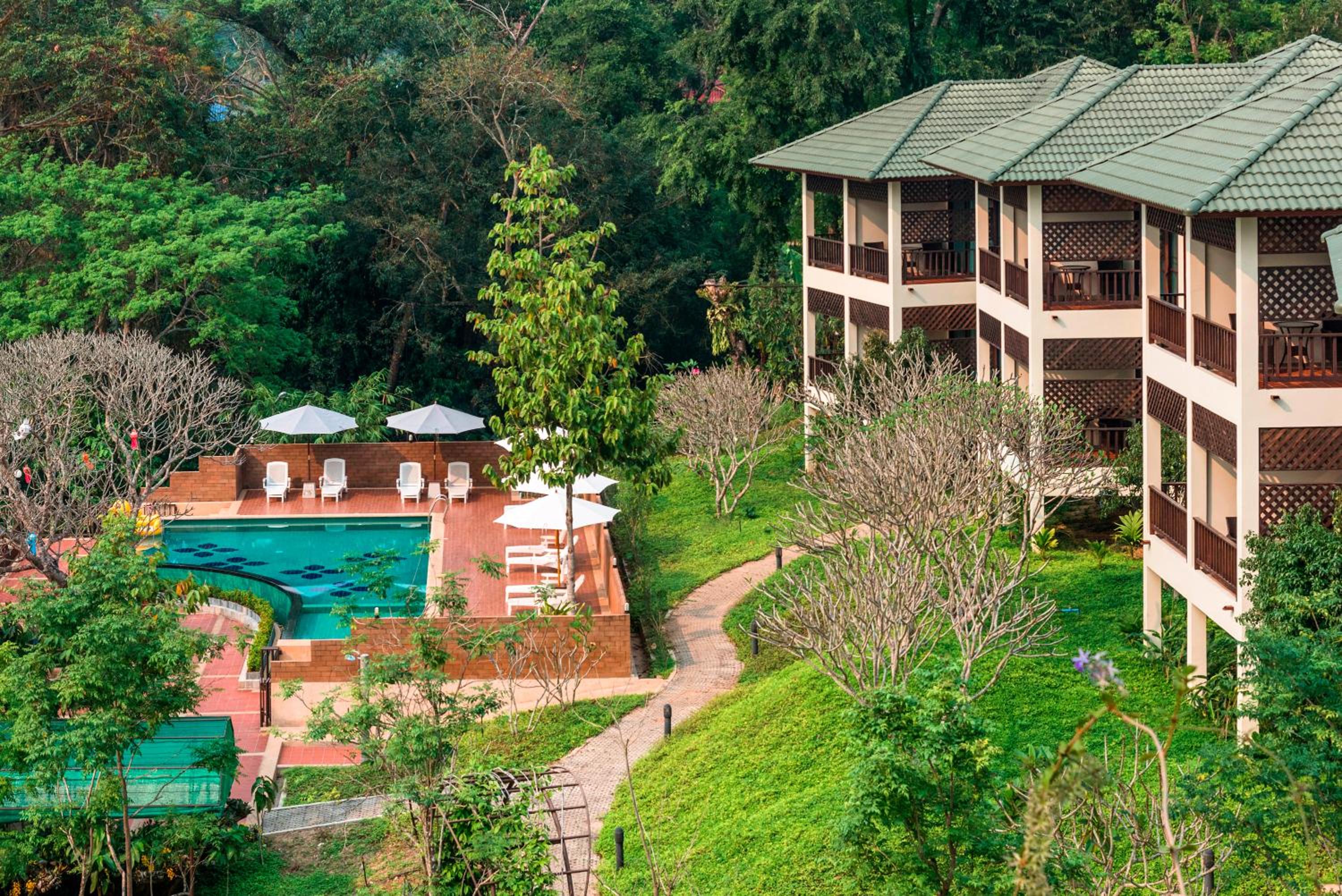 Bansaeo Garden and Resort