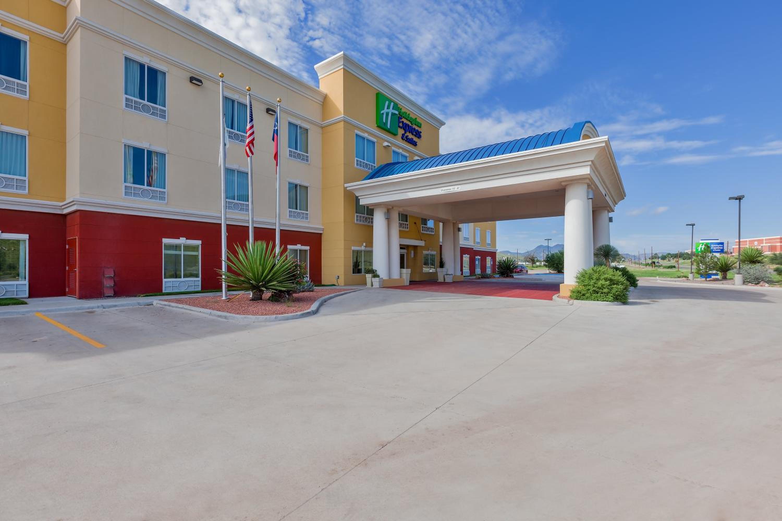 Hotel Holiday Inn Express & Suites Alpine Southeast By Ihg