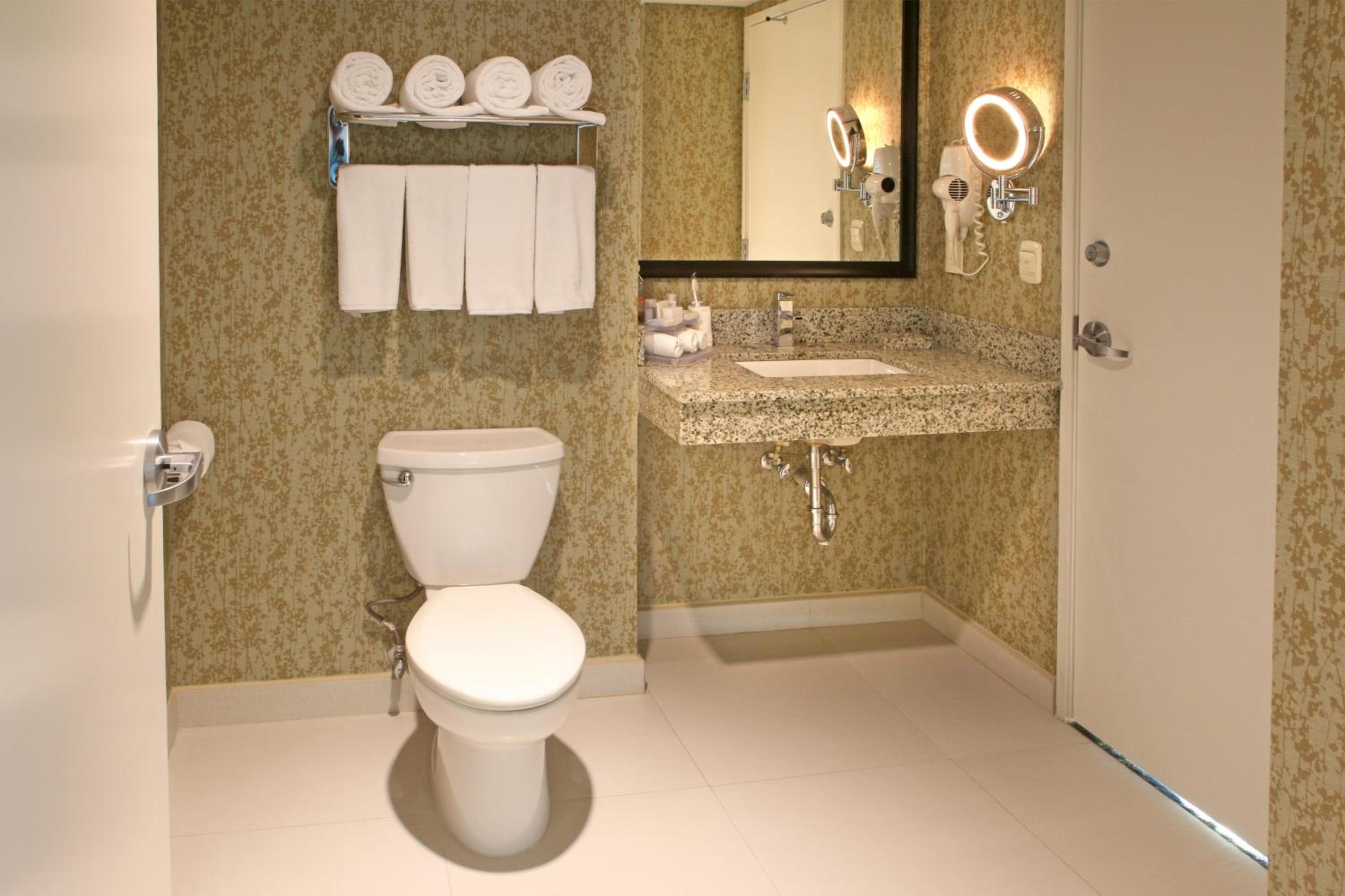 Holiday Inn Express & Suites Cuernavaca by IHG