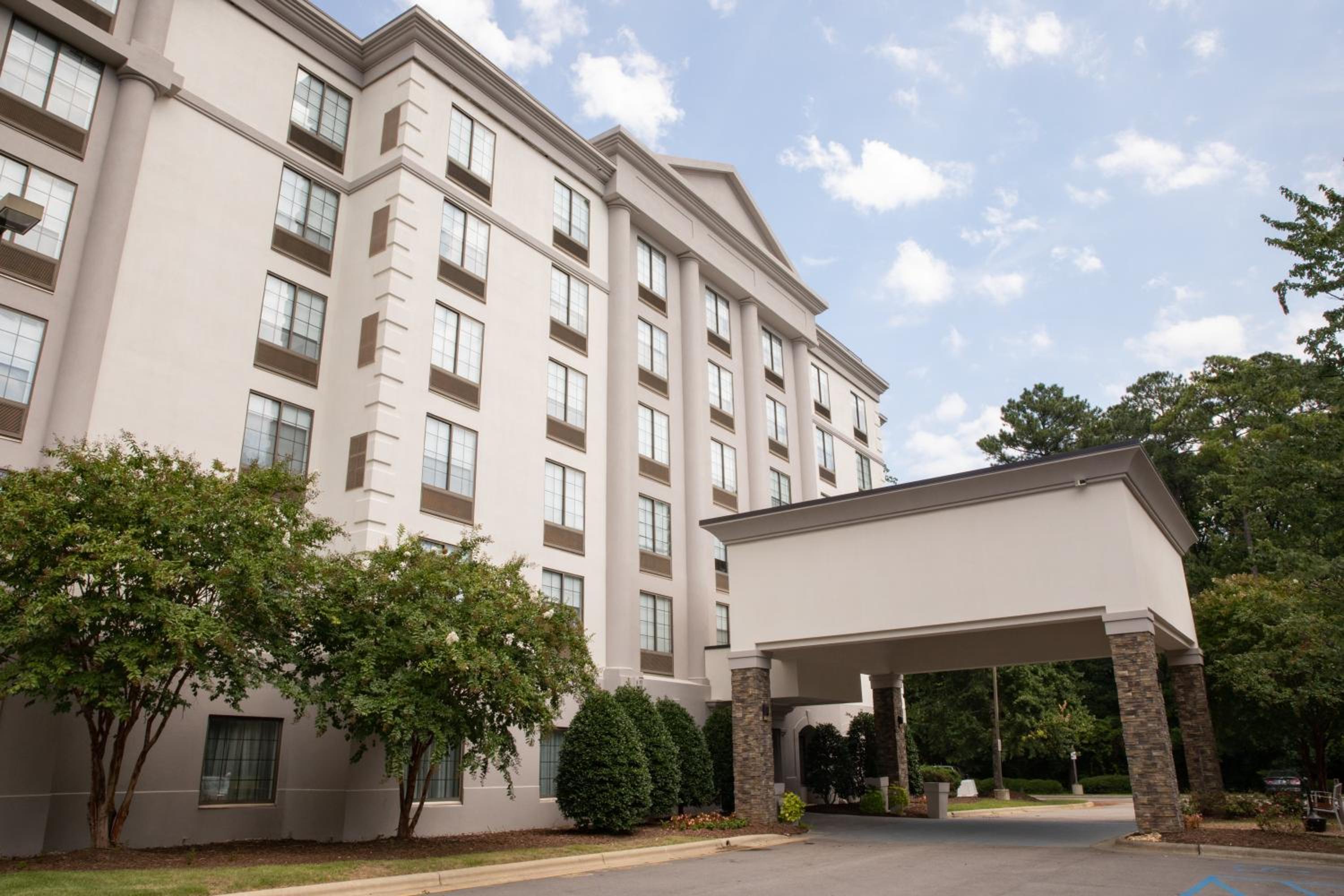 Holiday Inn & Suites Raleigh Cary by IHG