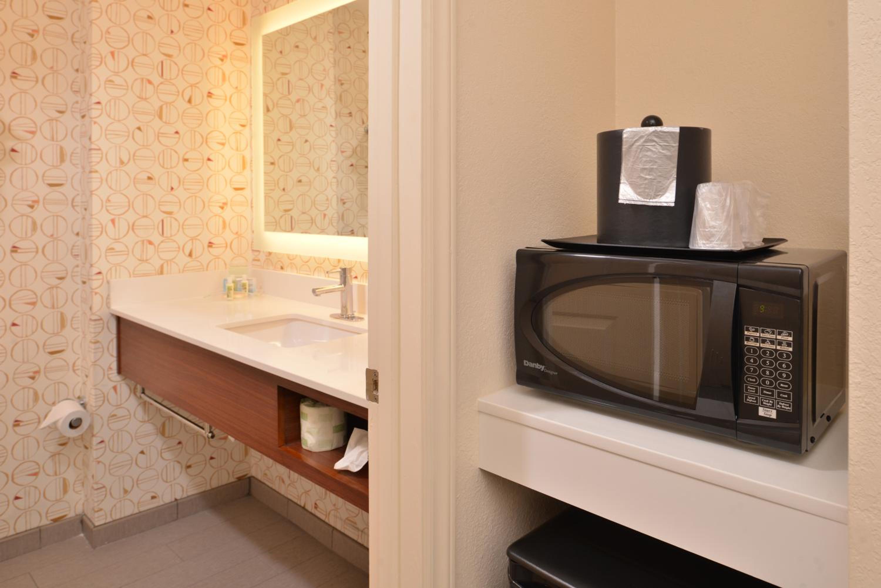 Holiday Inn & Suites Raleigh Cary by IHG, Bild 36